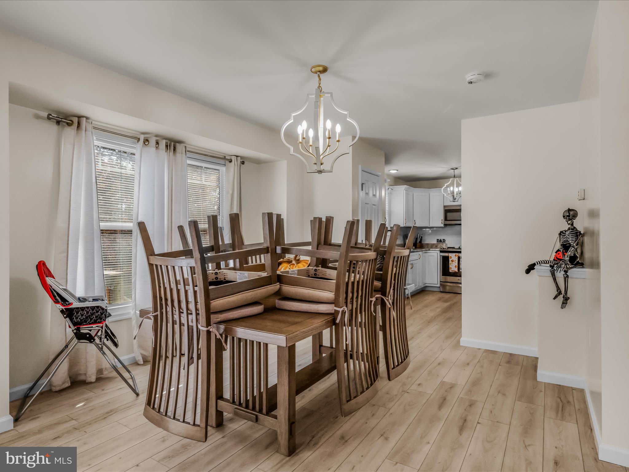 MIDDLE CREEK MANOR - Residential