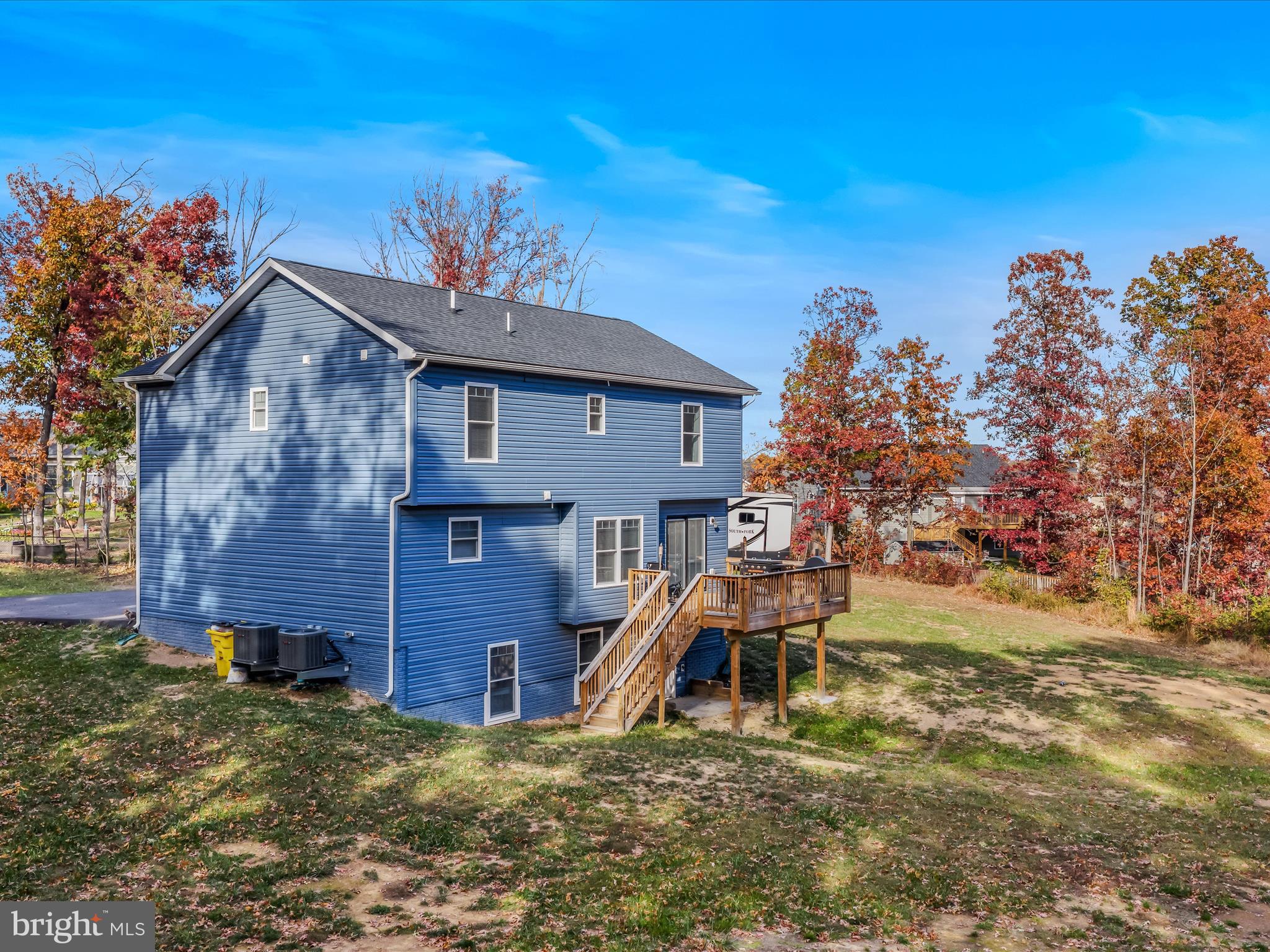 MIDDLE CREEK MANOR - Residential