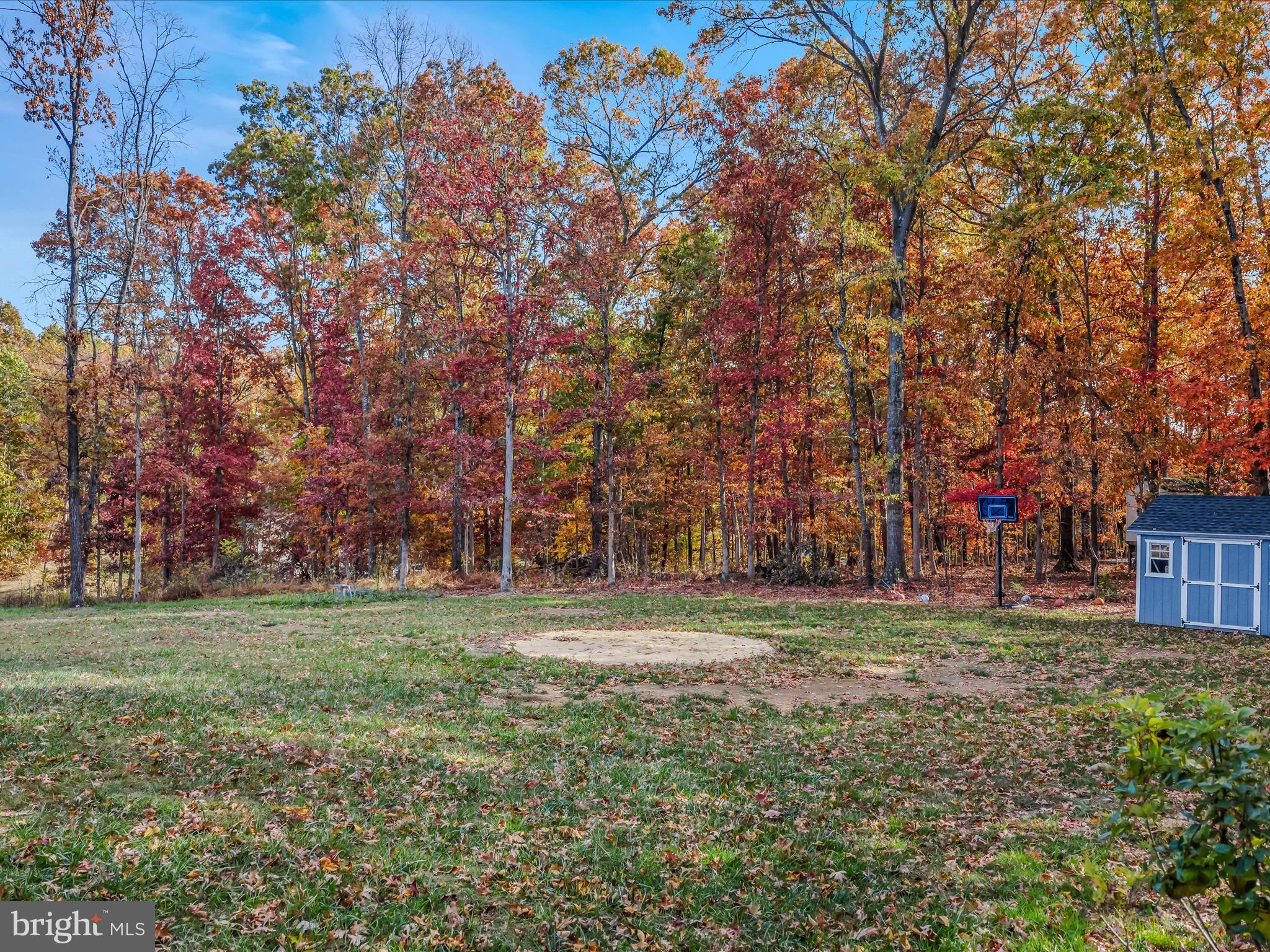 MIDDLE CREEK MANOR - Residential