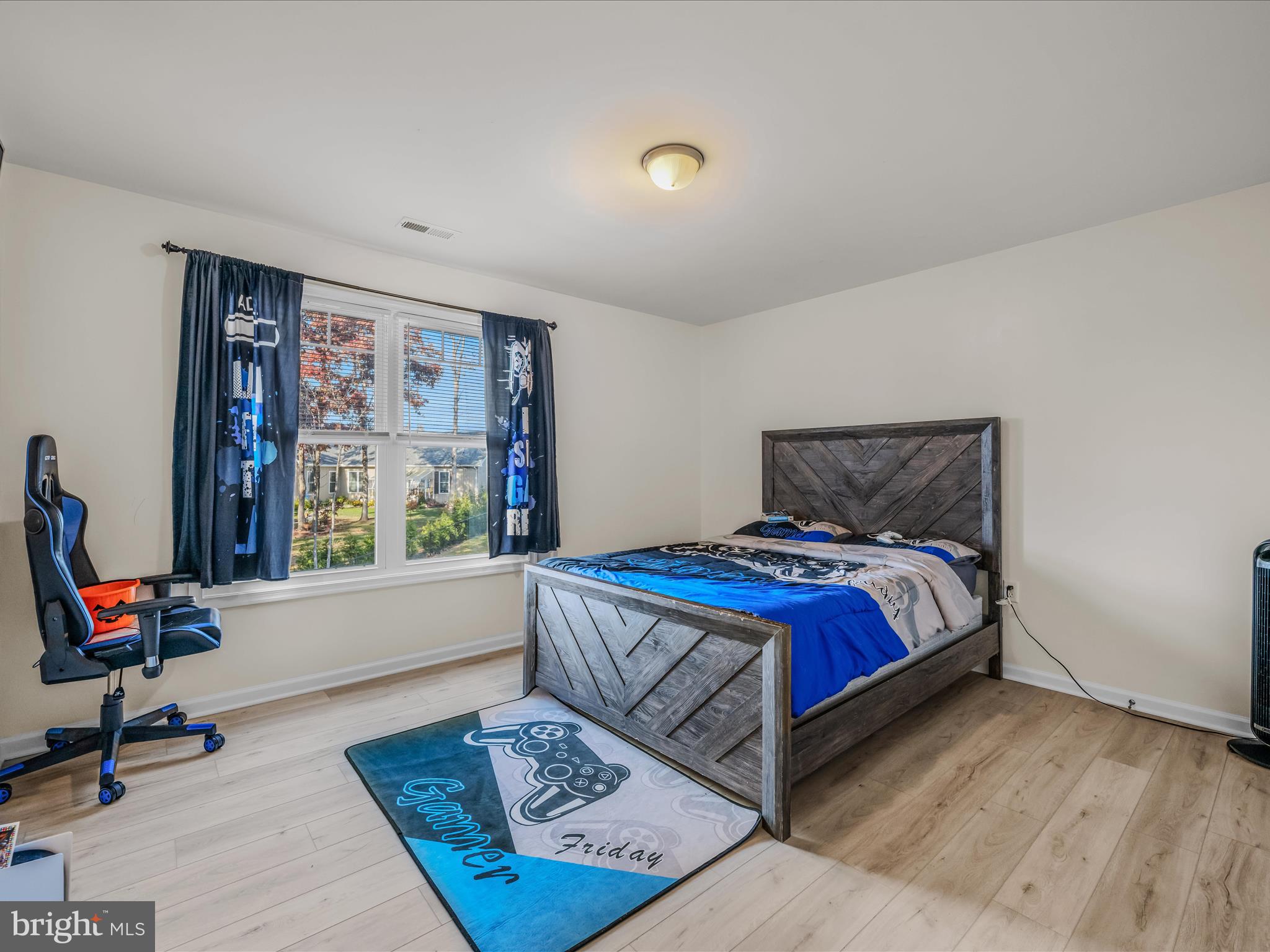 MIDDLE CREEK MANOR - Residential