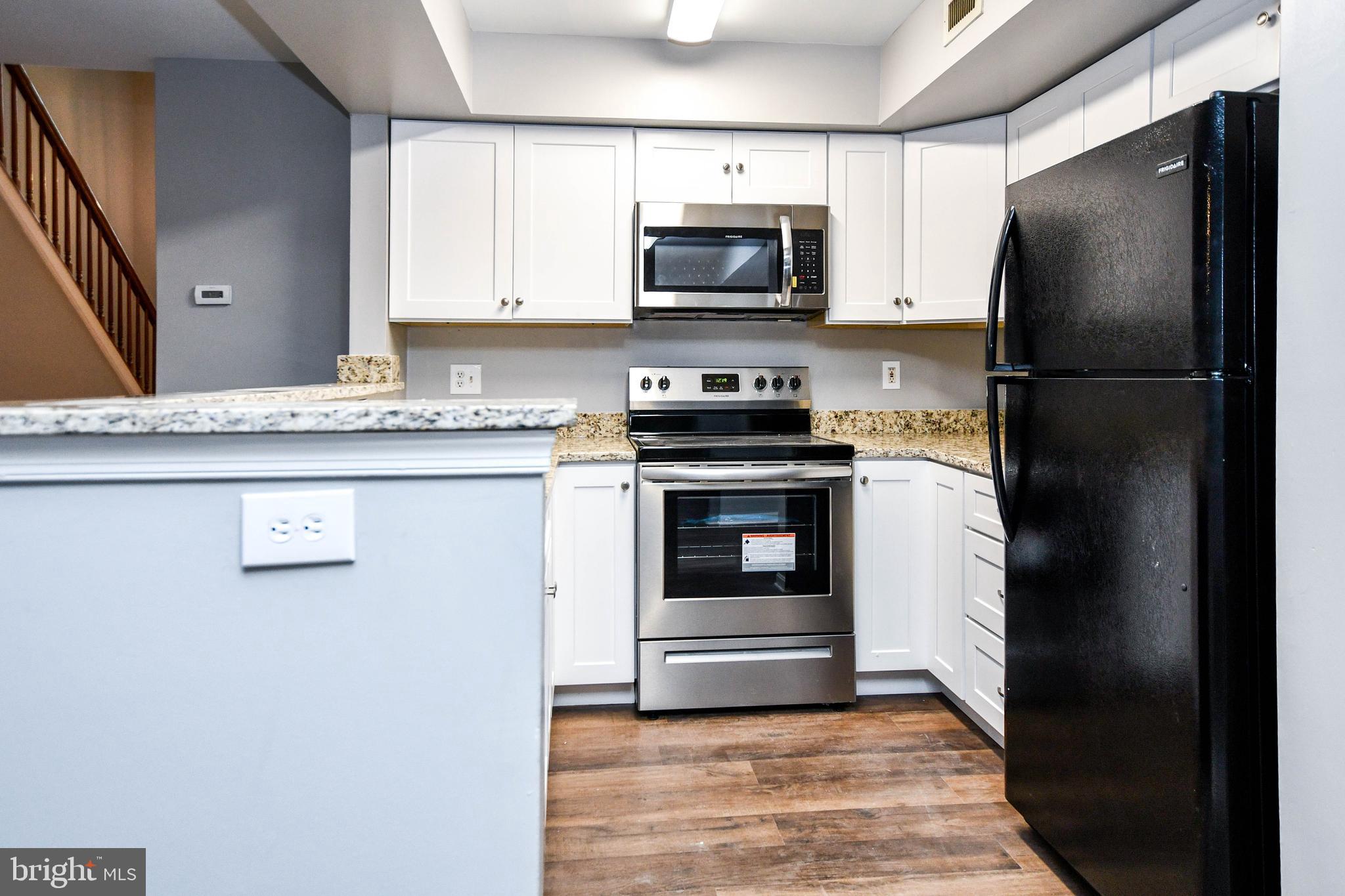 KINGS COUNCIL CONDO - Residential