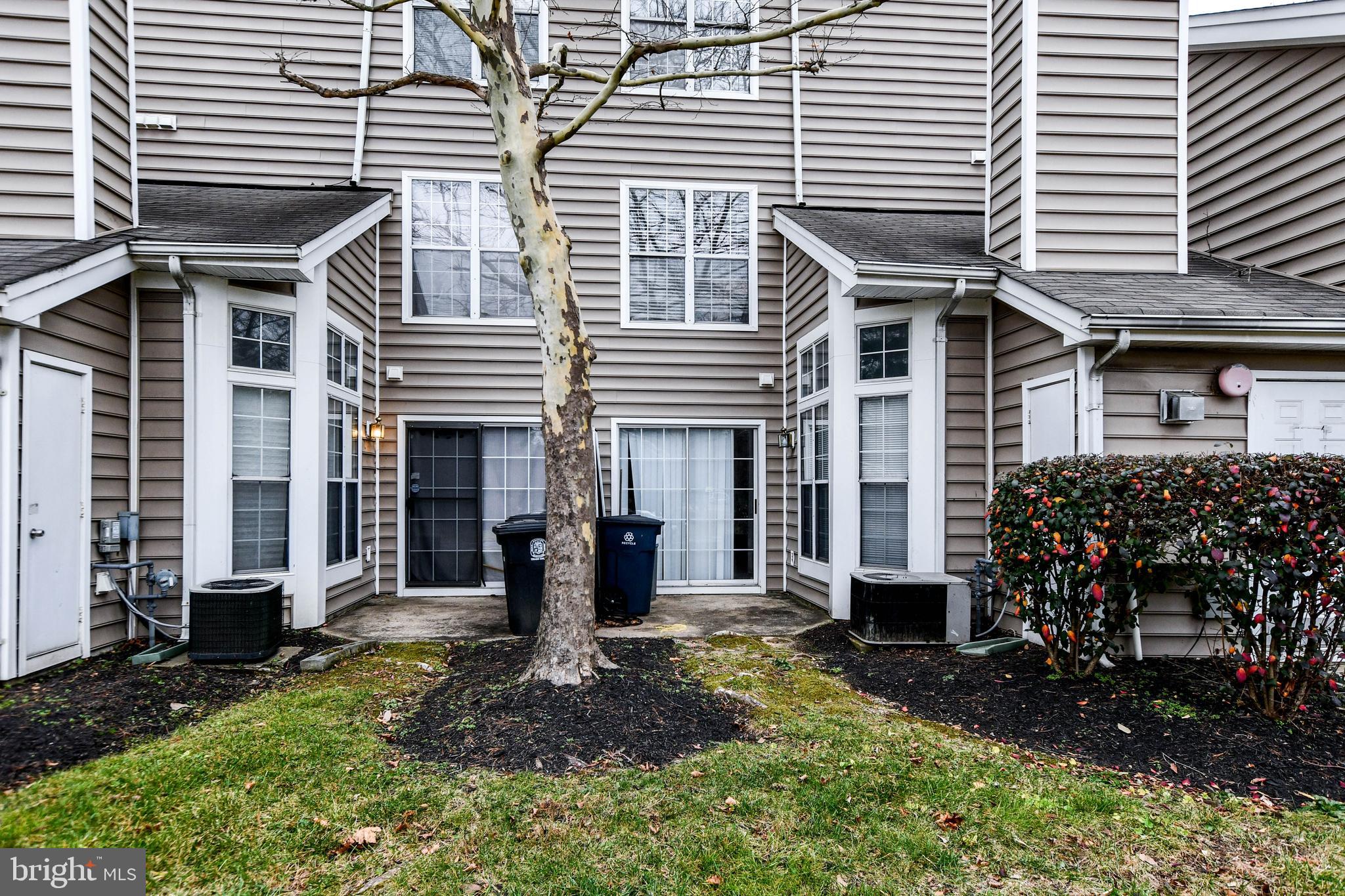 KINGS COUNCIL CONDO - Residential