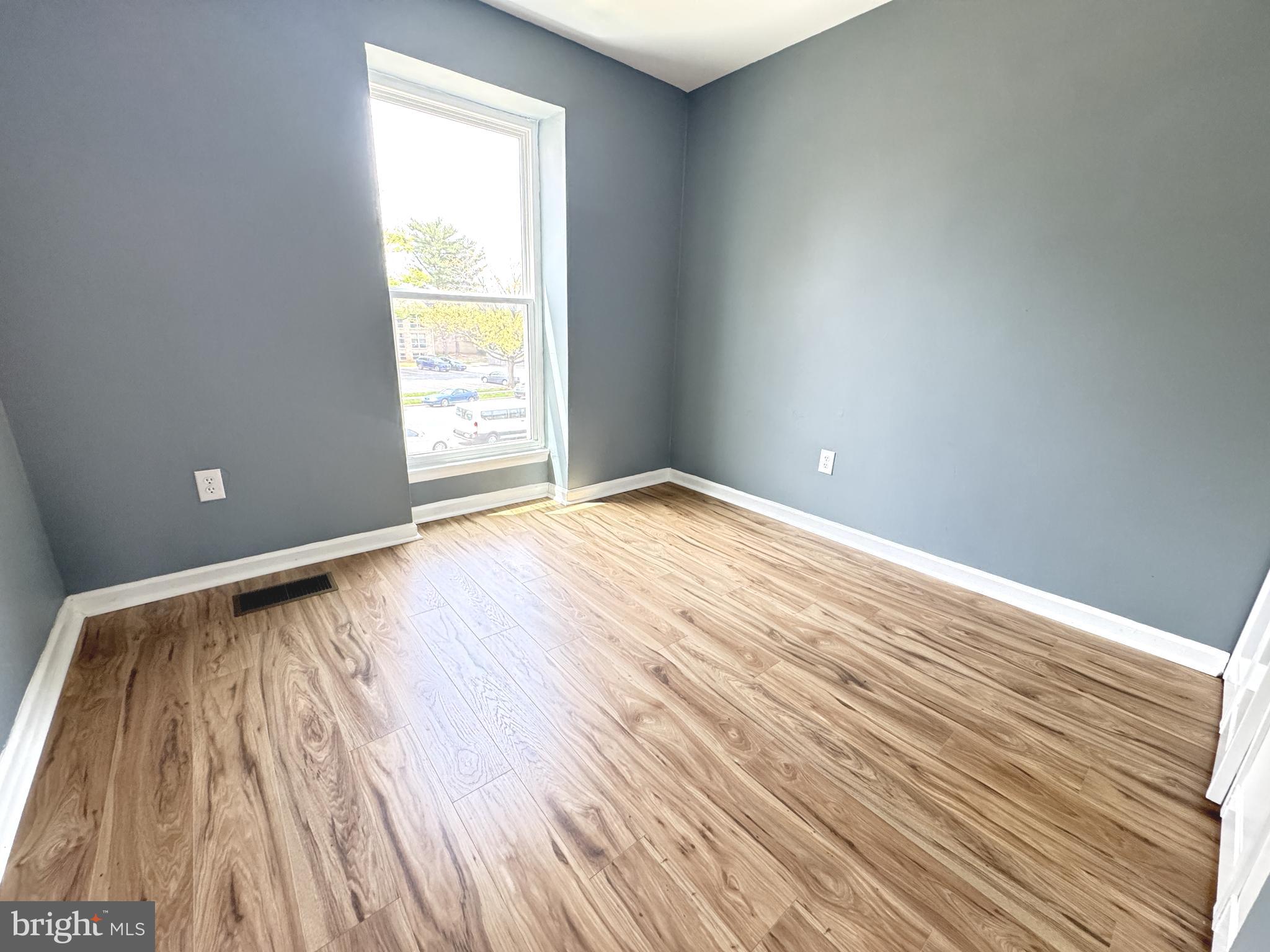 BRIGHTON WEST - Residential