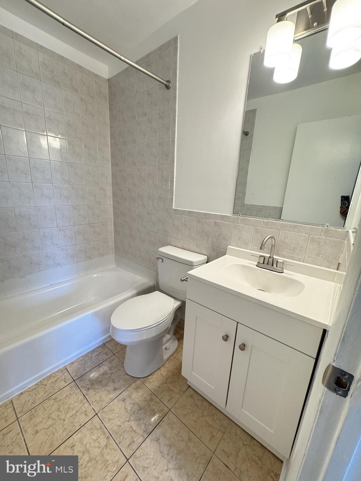 BRIGHTON WEST - Residential