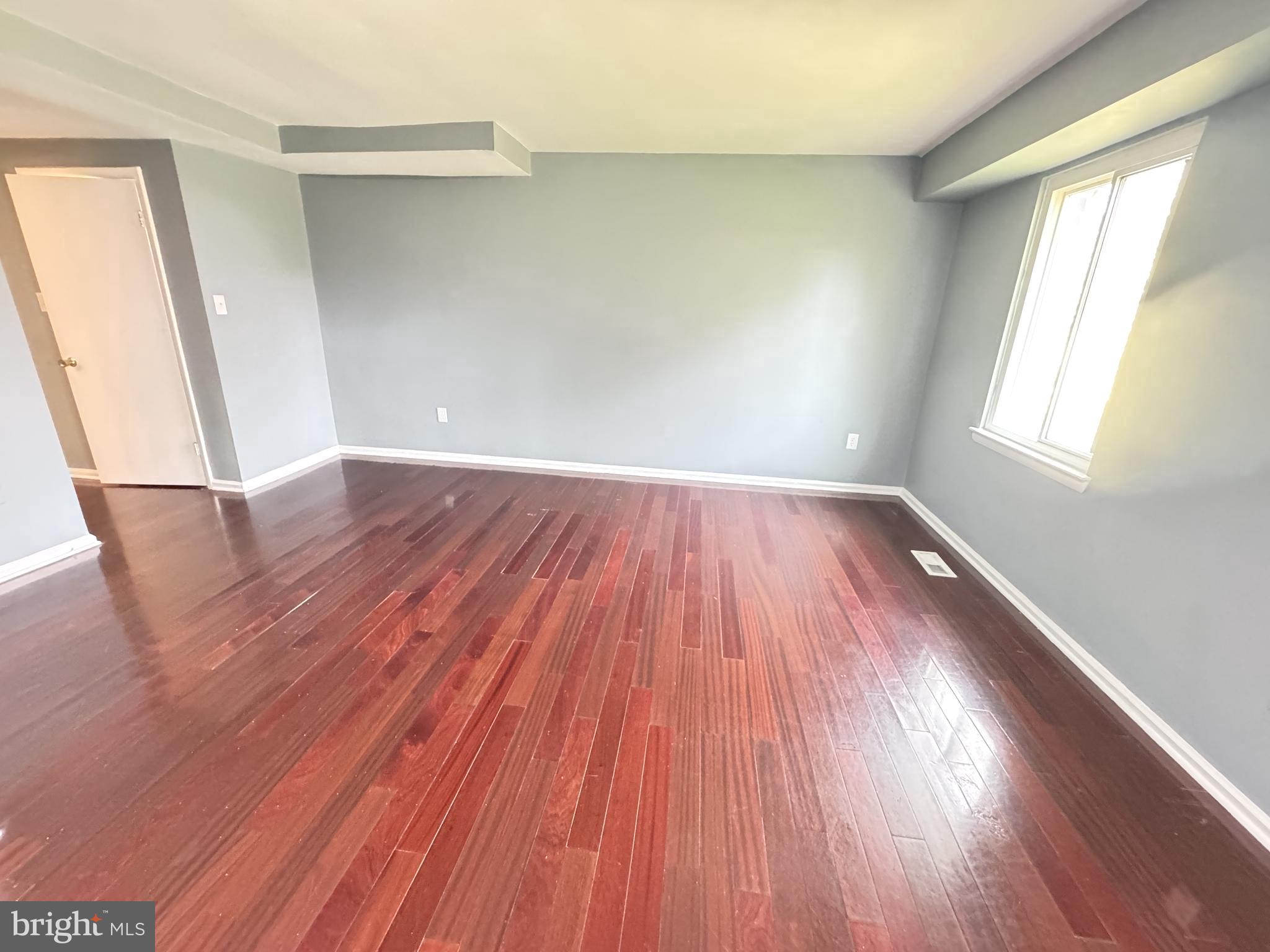 BRIGHTON WEST - Residential