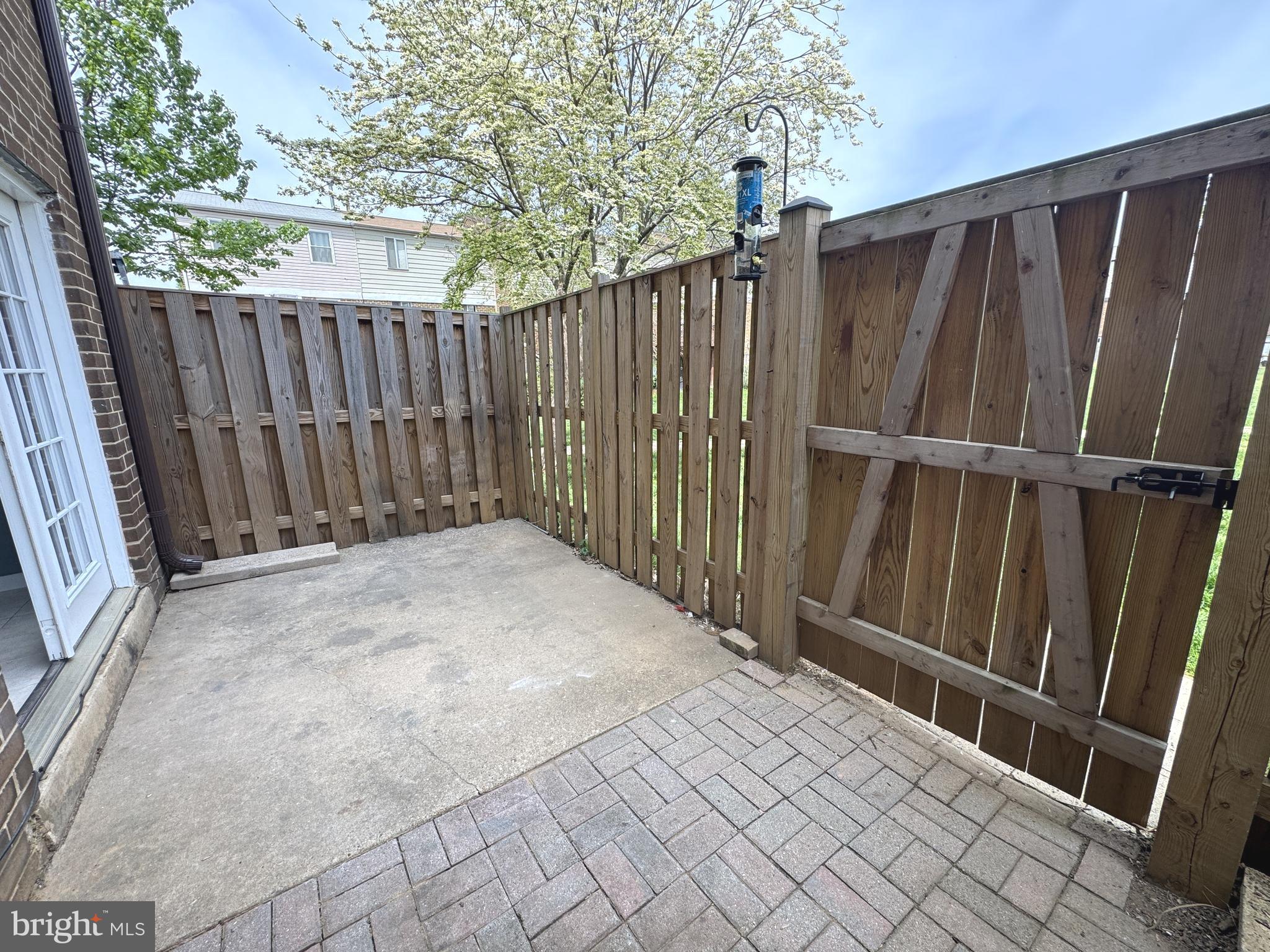 BRIGHTON WEST - Residential