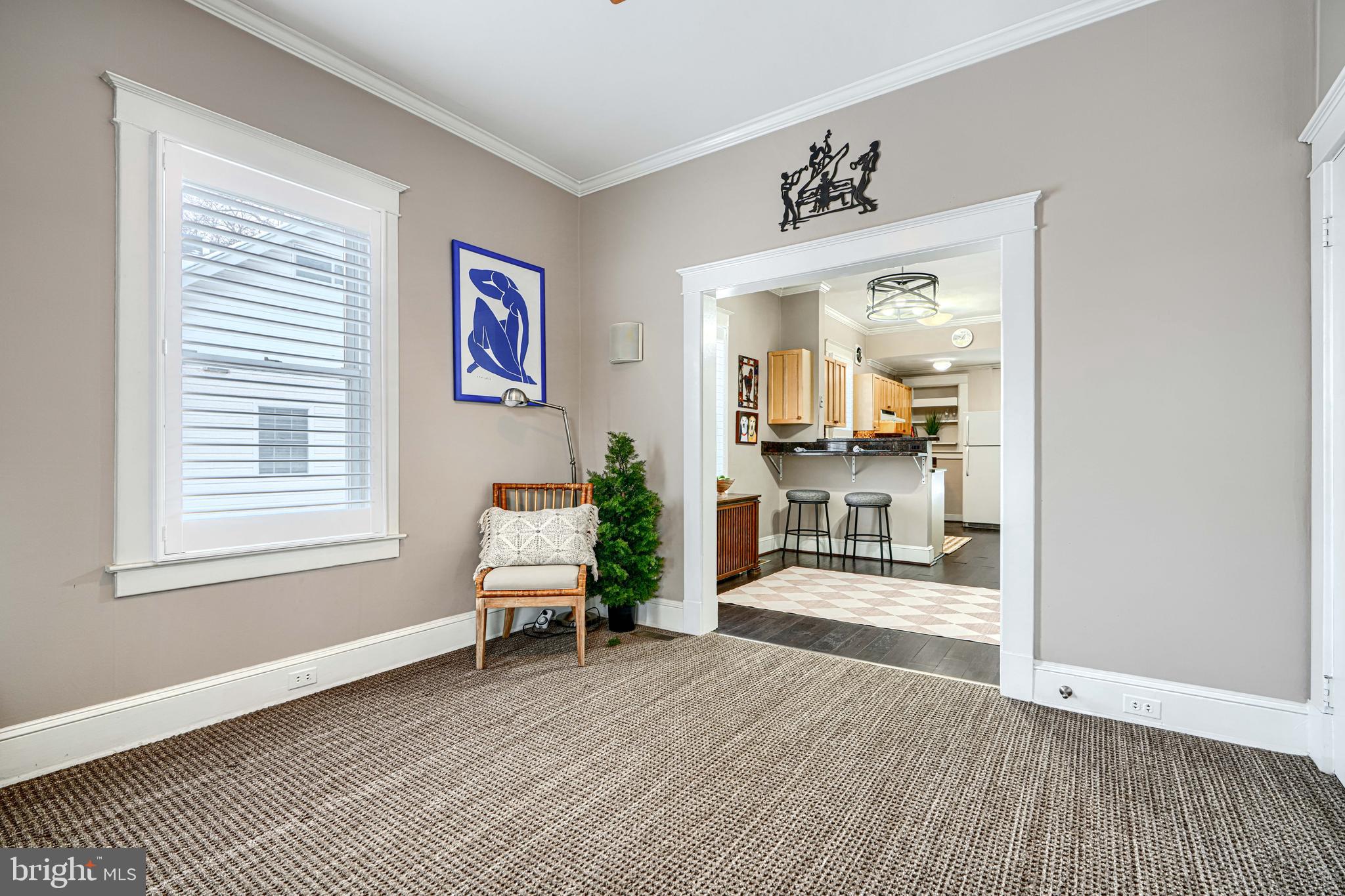 TOWSON MANOR - Residential