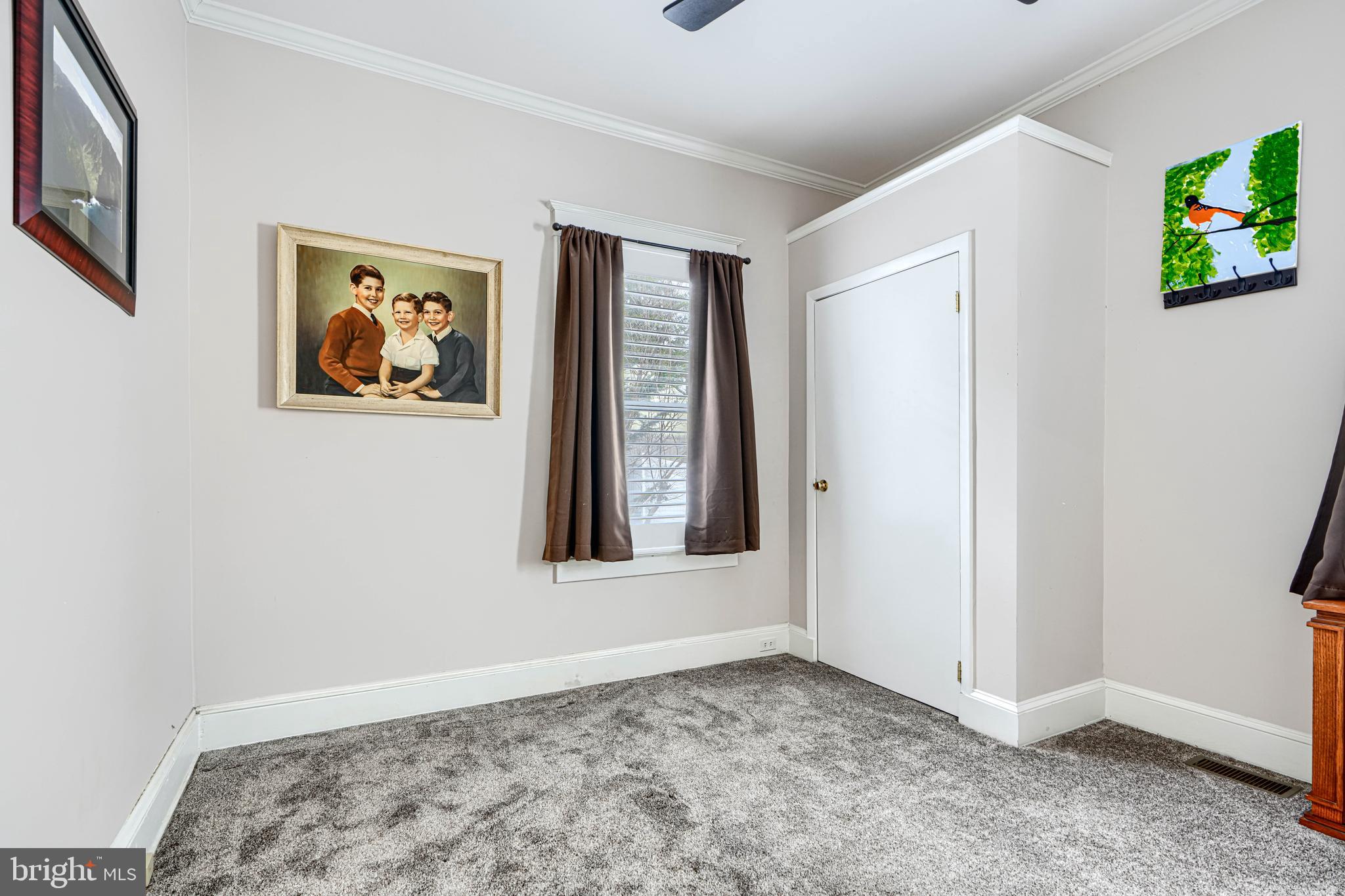 TOWSON MANOR - Residential