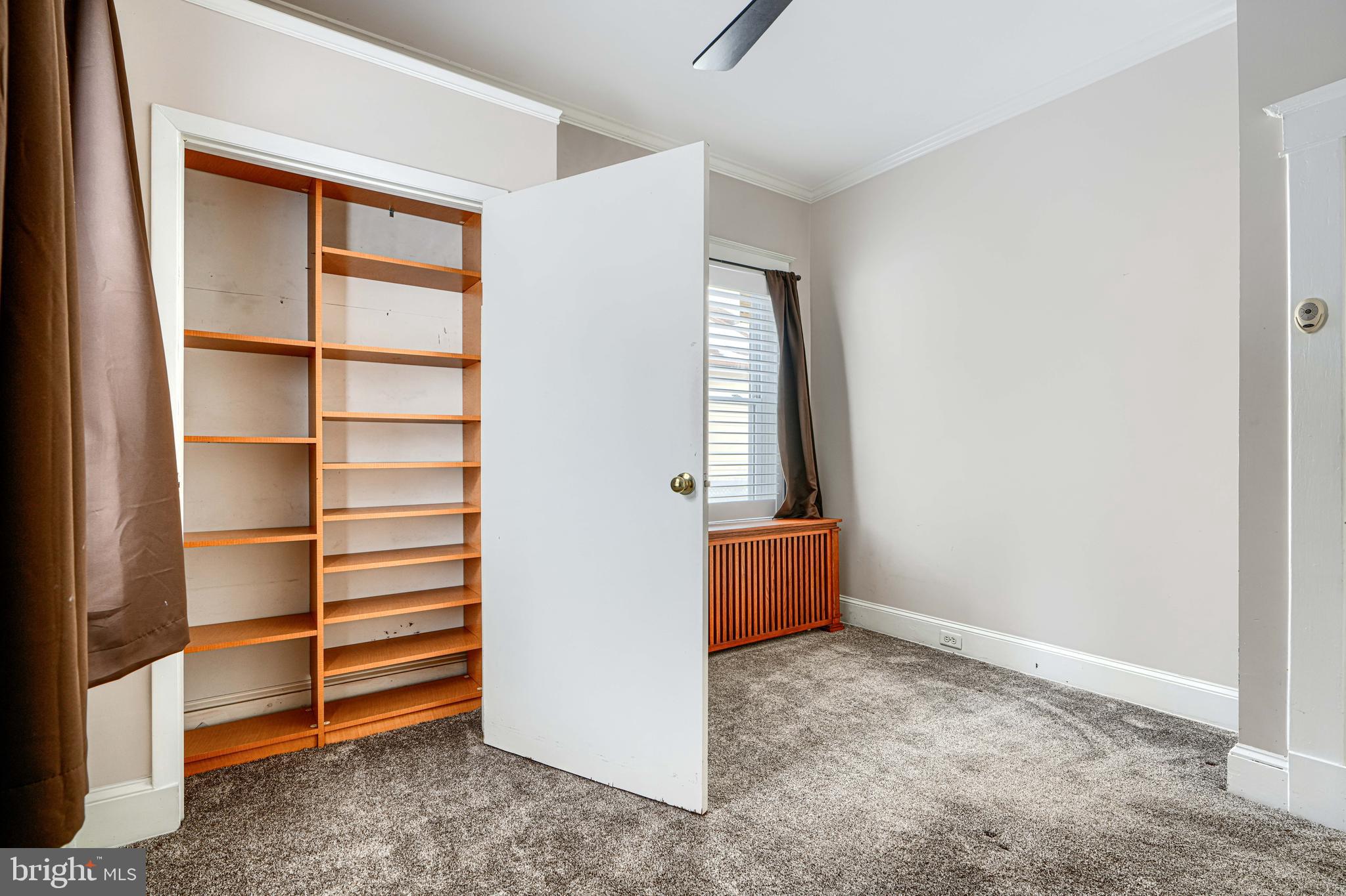 TOWSON MANOR - Residential