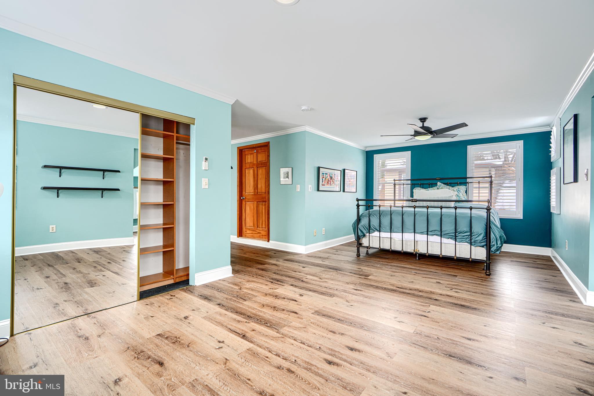 TOWSON MANOR - Residential