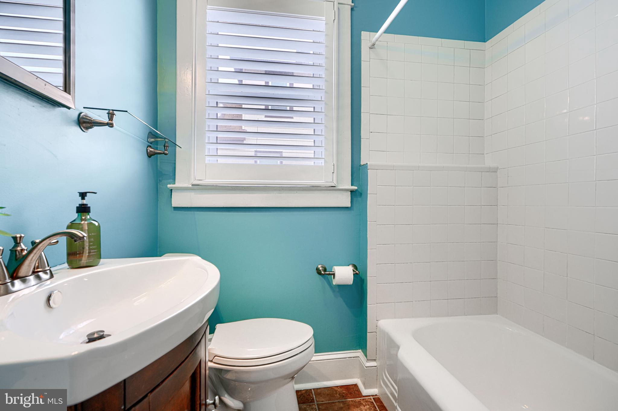 TOWSON MANOR - Residential