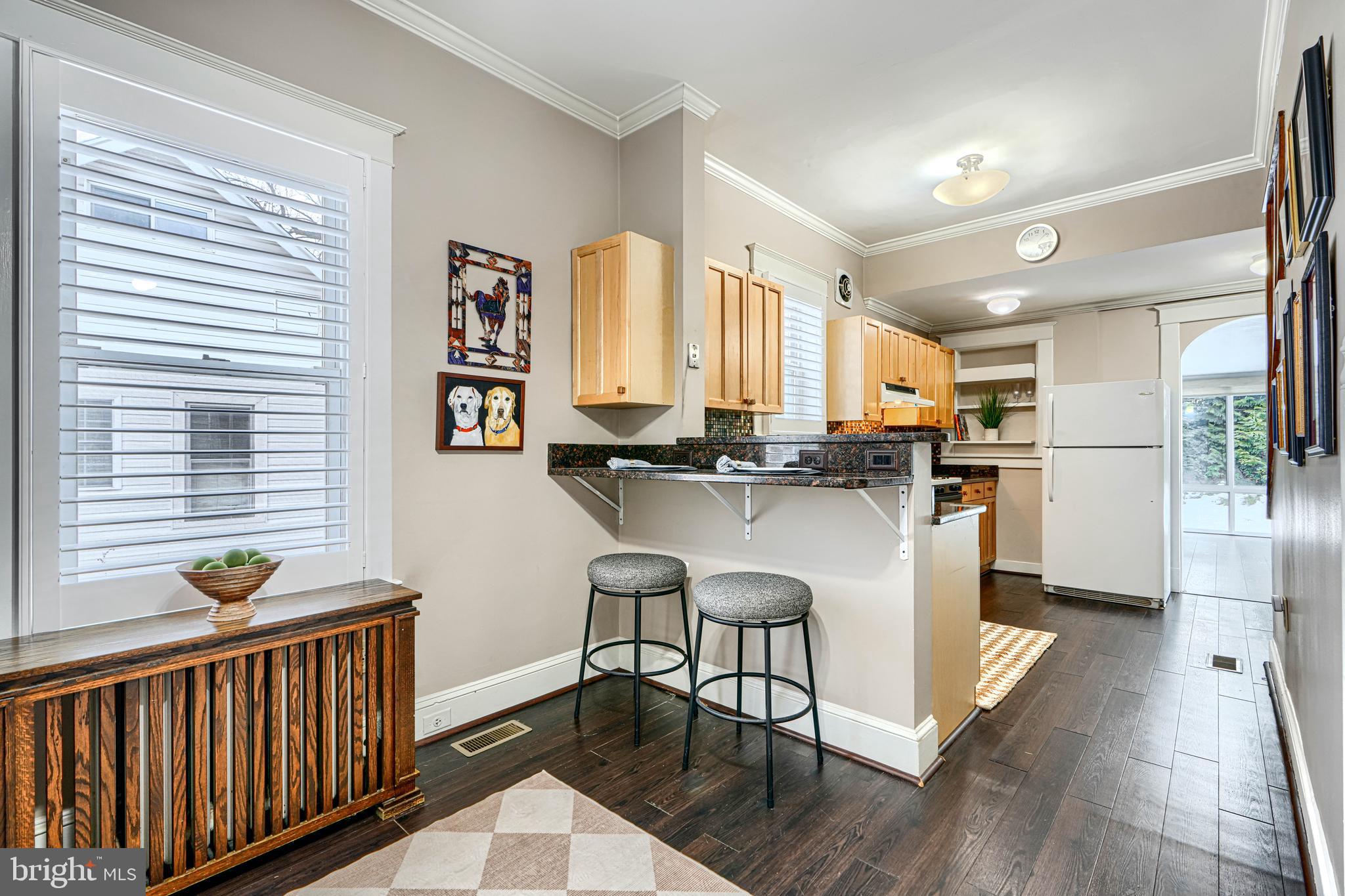 TOWSON MANOR - Residential