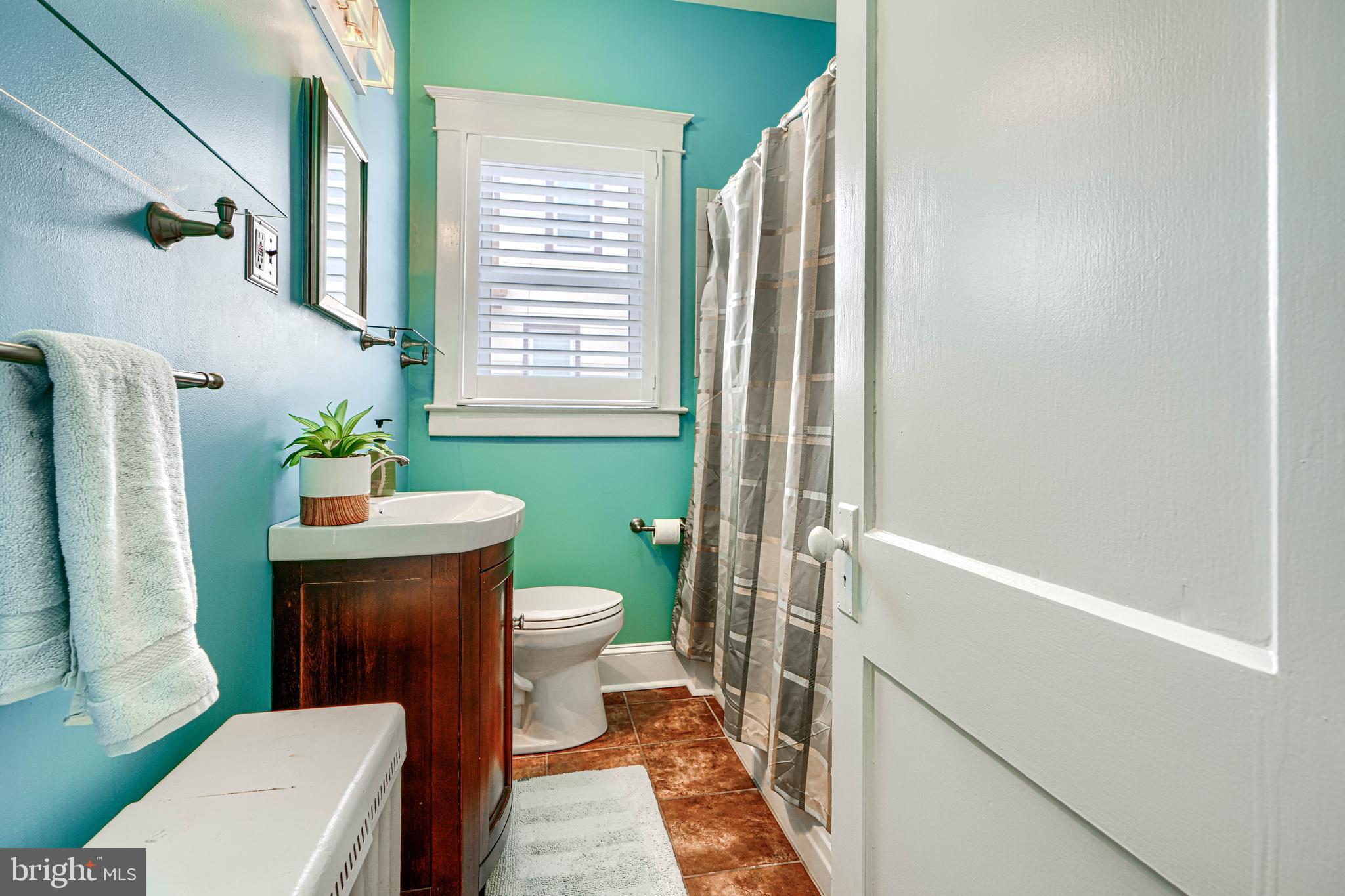 TOWSON MANOR - Residential