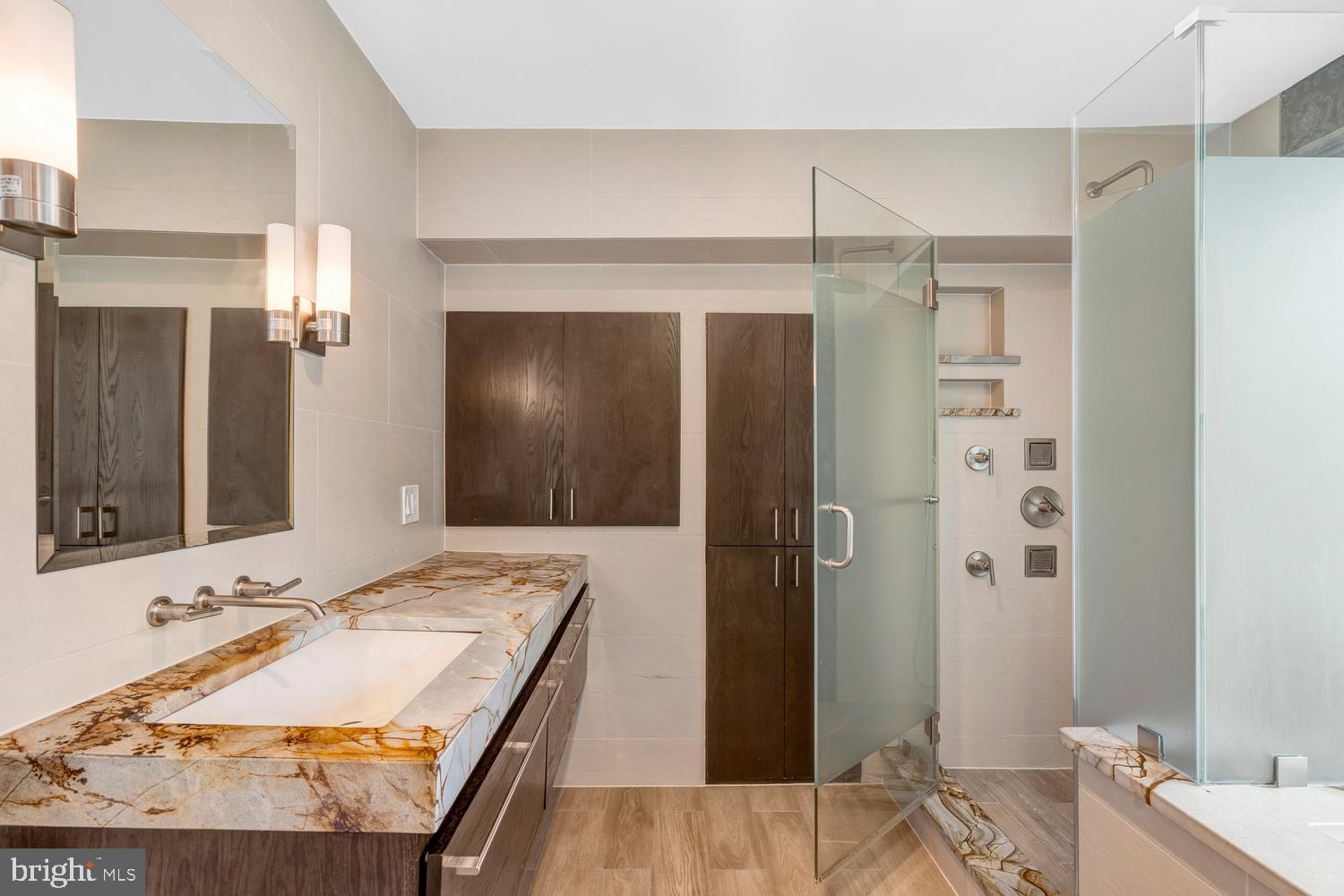 SUGAR CREEK - Residential