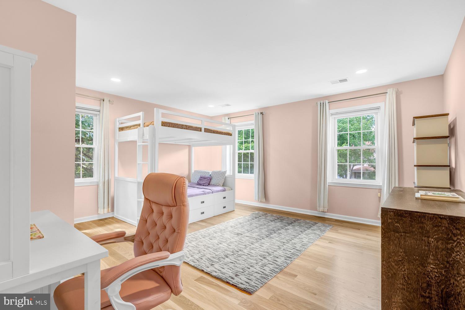 SUGAR CREEK - Residential