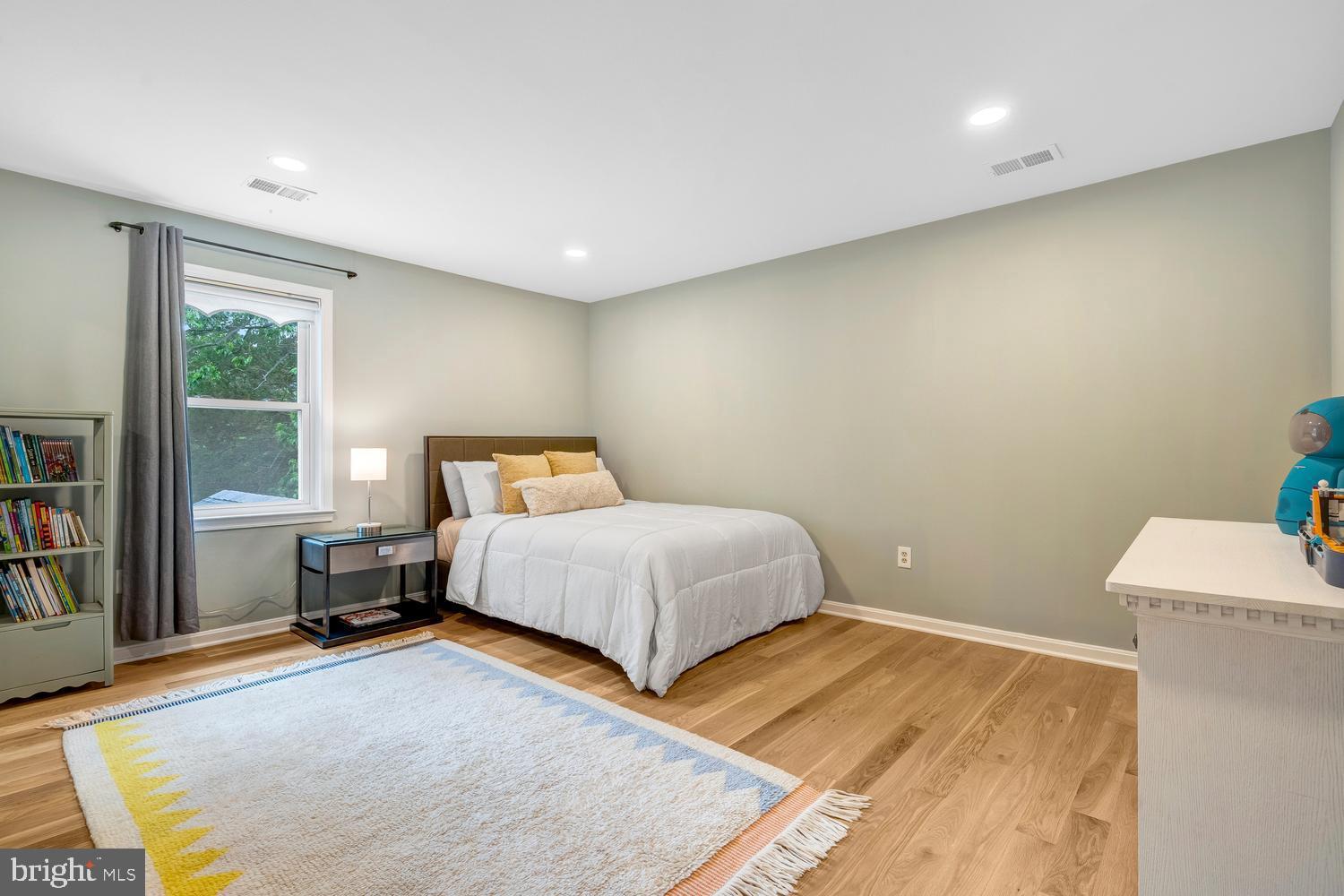 SUGAR CREEK - Residential