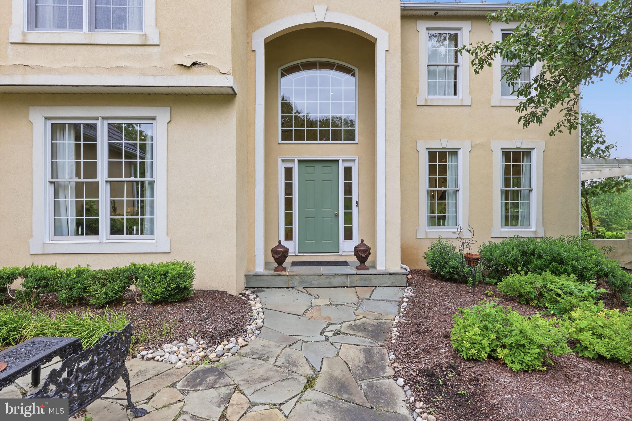 17 DAVIS DRIVE