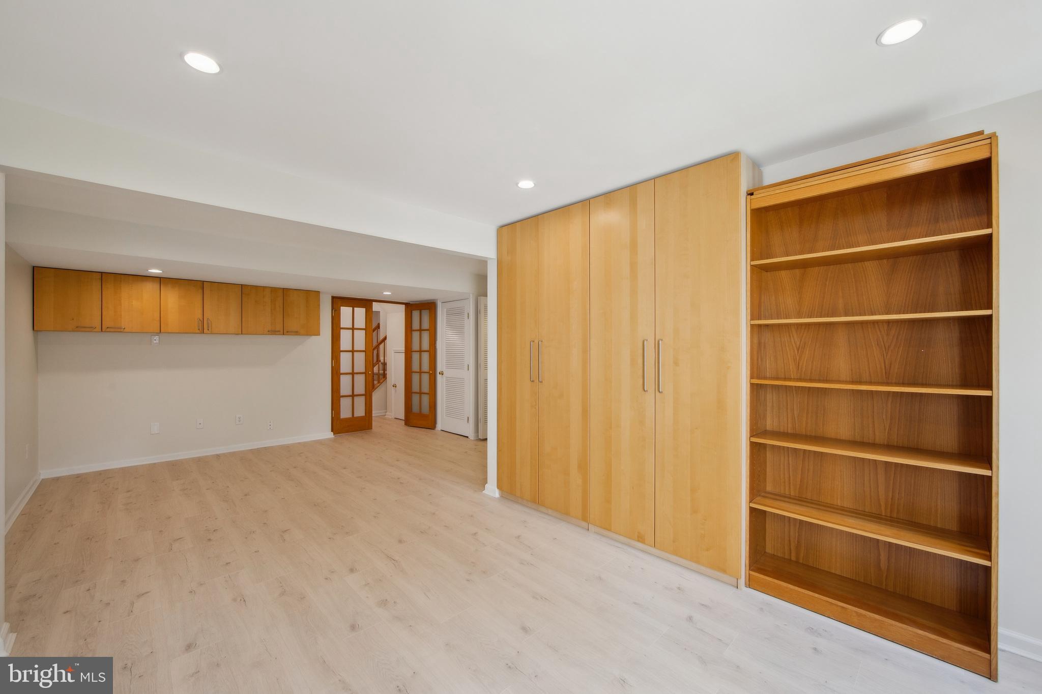 TERRACE AT MONTGOM - Residential