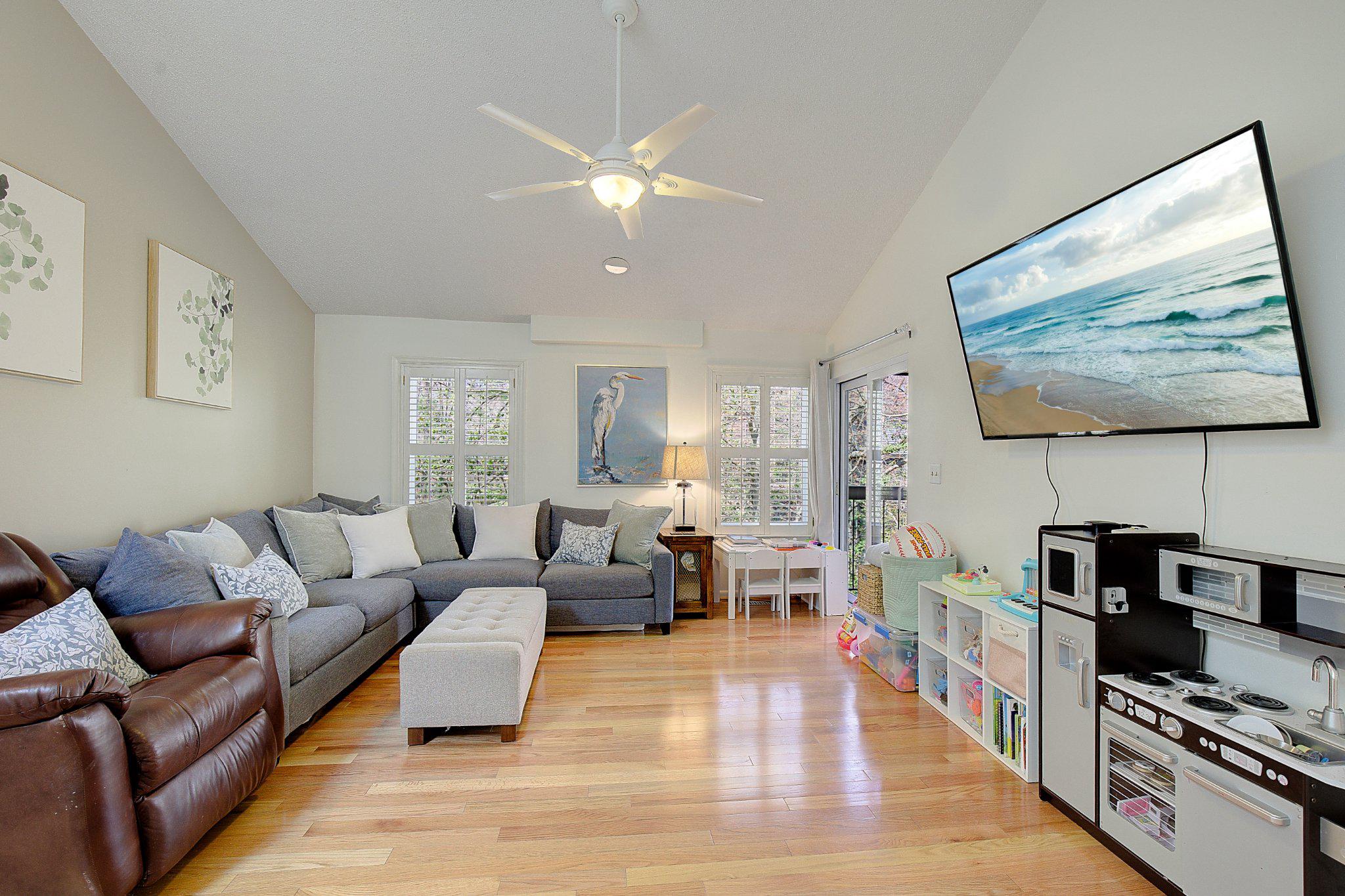 WOODS LANDING - Residential