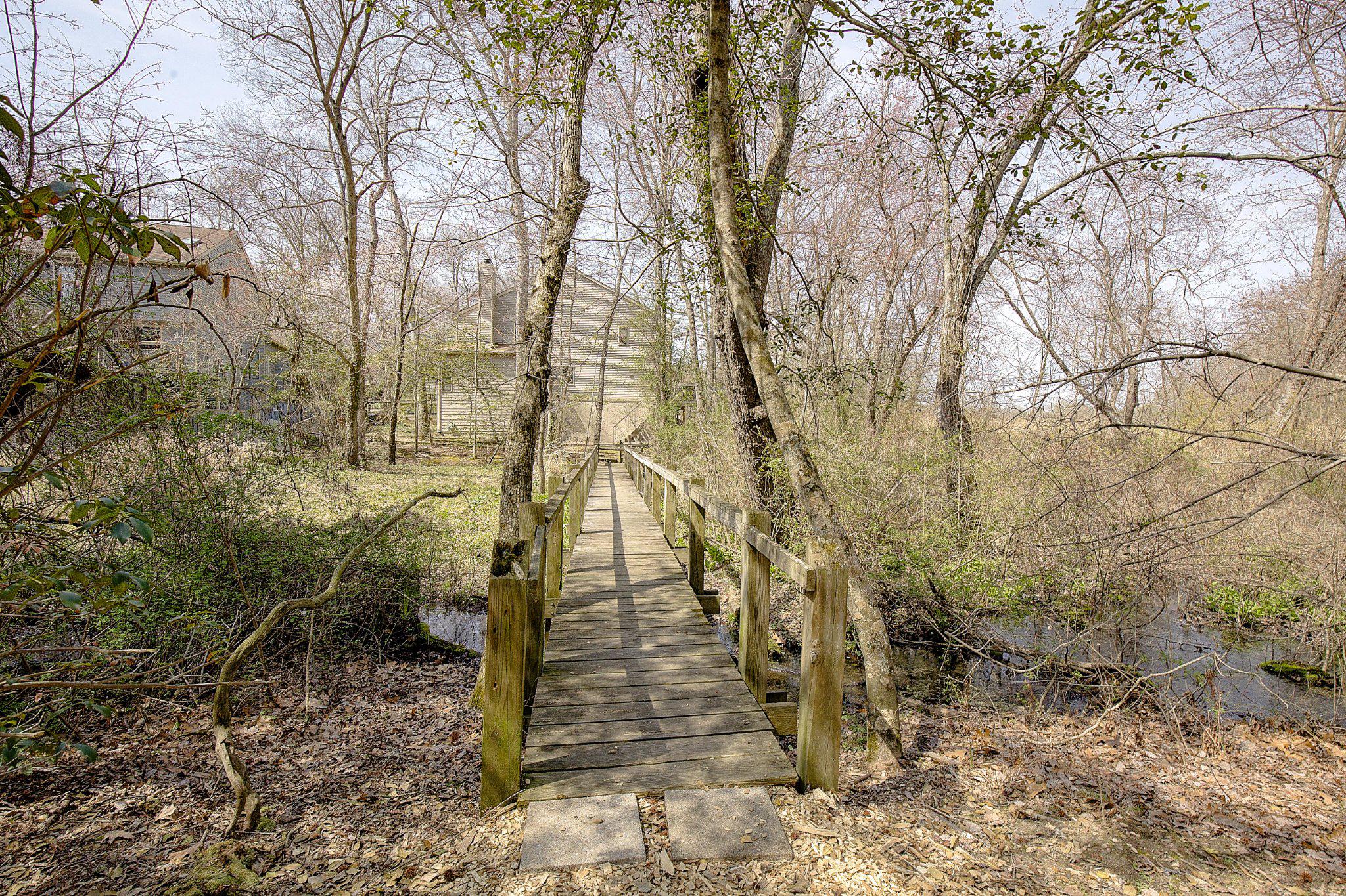 WOODS LANDING - Residential