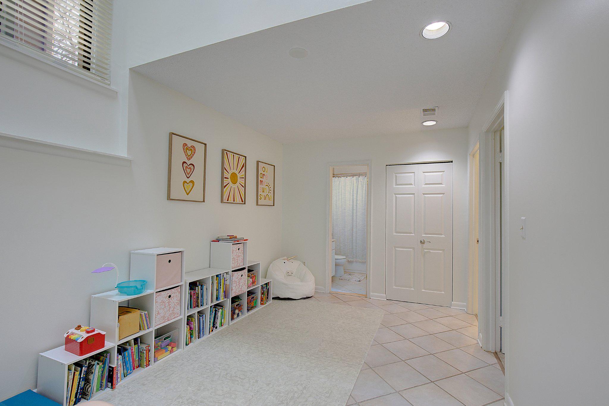 WOODS LANDING - Residential