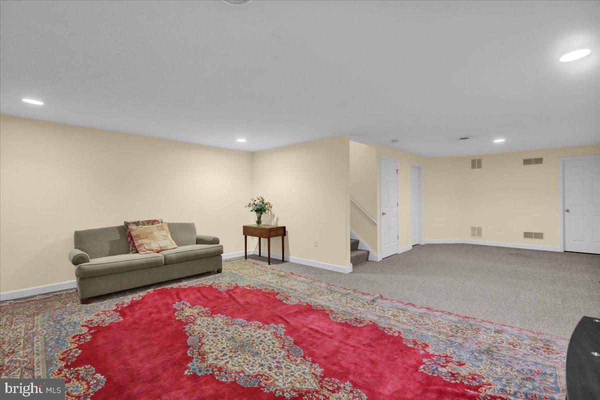 WYOMISSING COURT - Residential