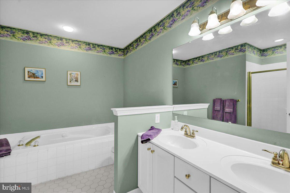 WYOMISSING COURT - Residential