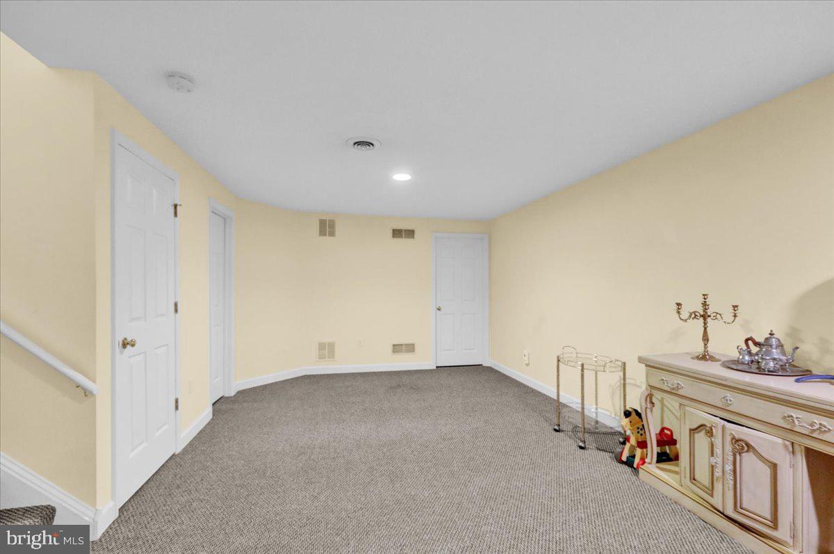 WYOMISSING COURT - Residential