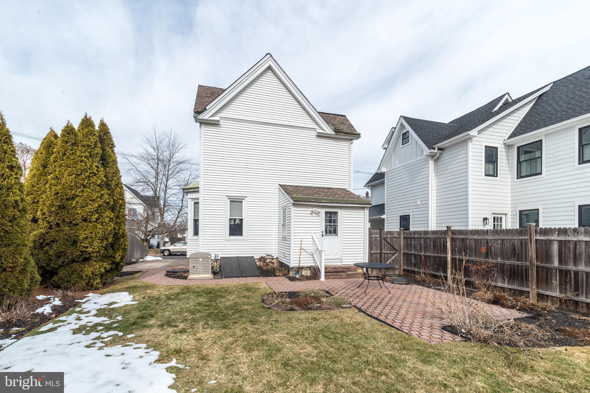 DOYLESTOWN BORO - Residential