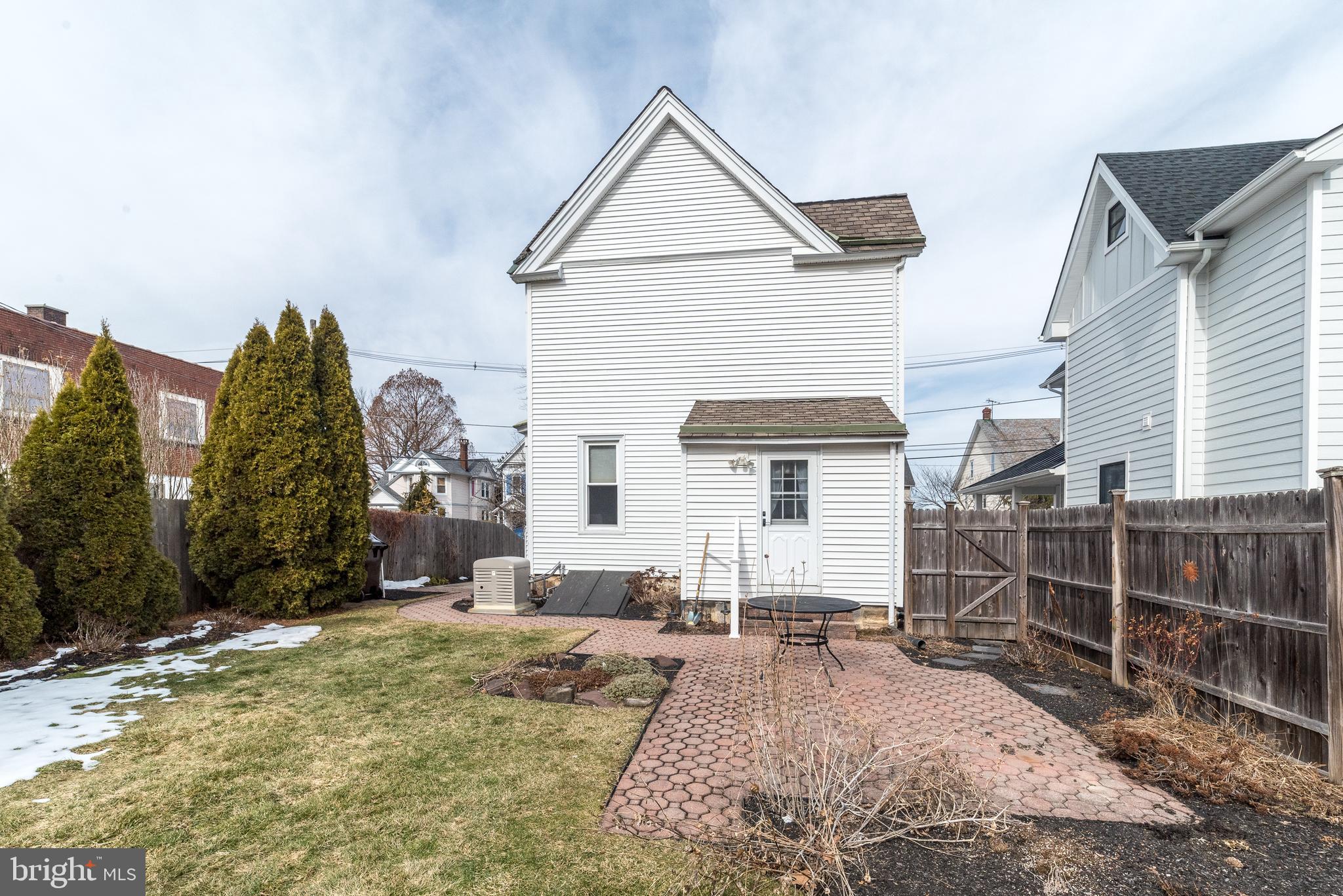 DOYLESTOWN BORO - Residential