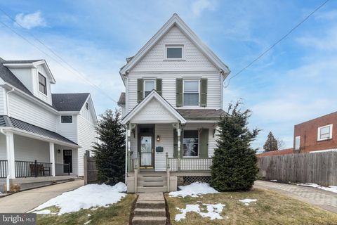 190 DECATUR STREET DOYLESTOWN PA 18901