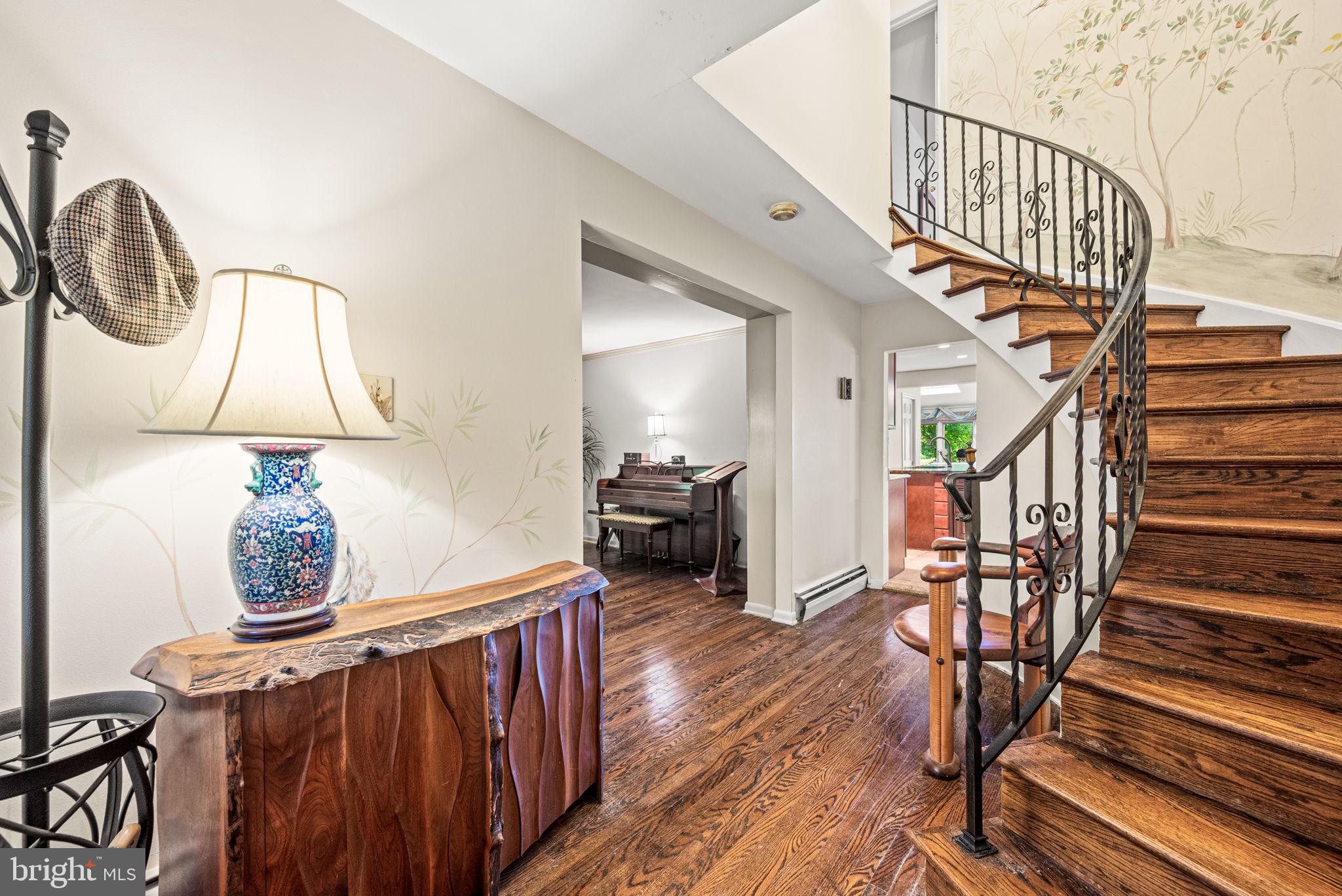 2169 HARTS LANE