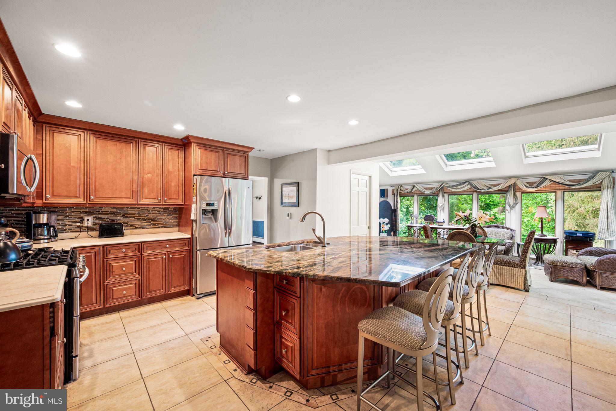 2169 HARTS LANE