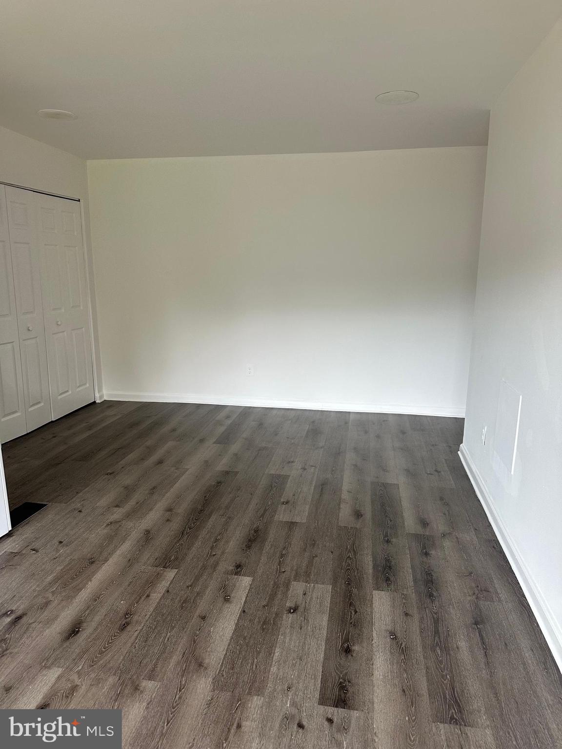 SUMMERTREE - Residential