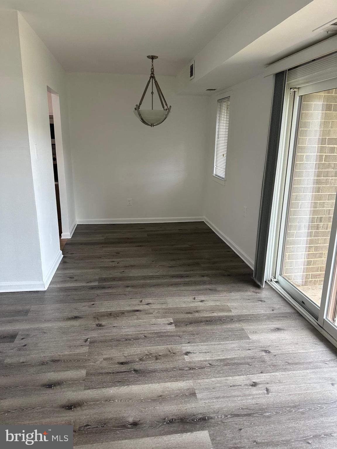 SUMMERTREE - Residential