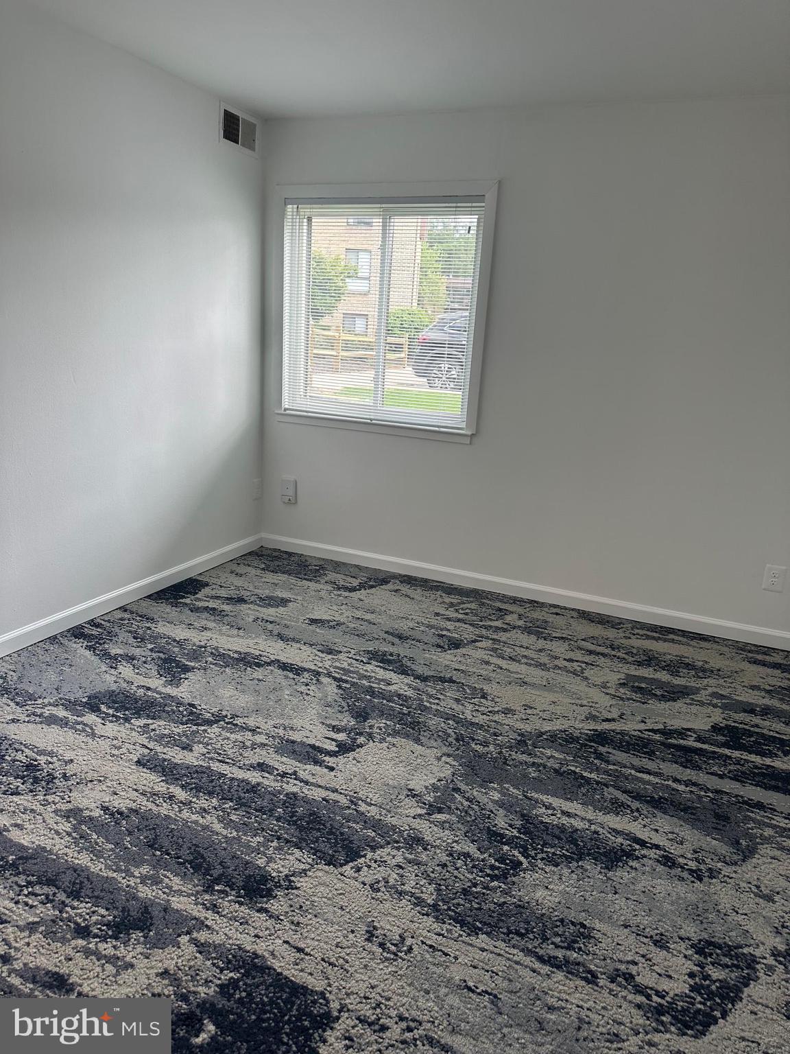 SUMMERTREE - Residential