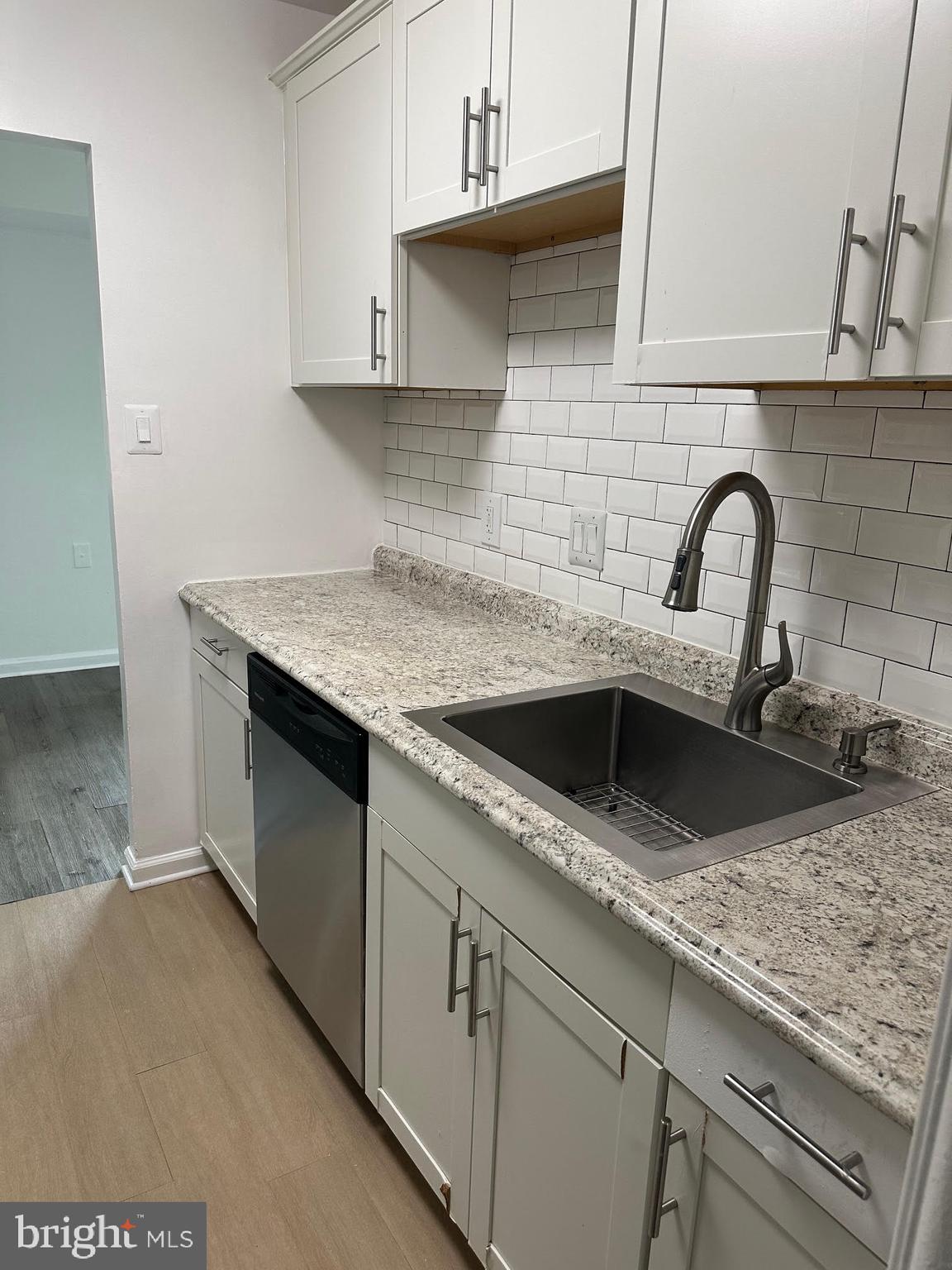 SUMMERTREE - Residential