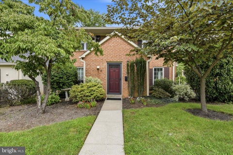 Condo For Sale - 89 Old Forge Crossing Xing<br/> DEVON, PA 19333
