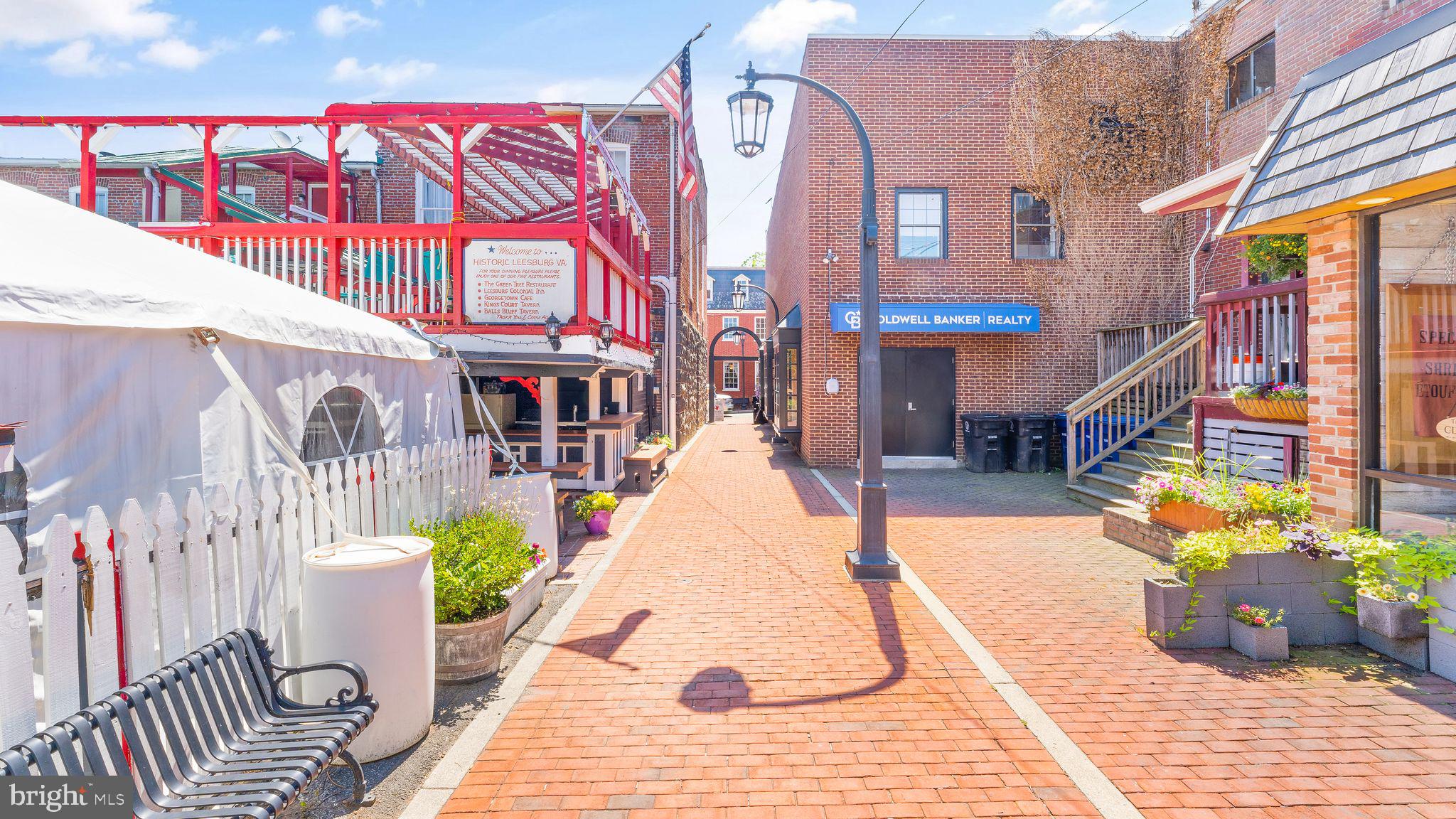 EXETER - Residential