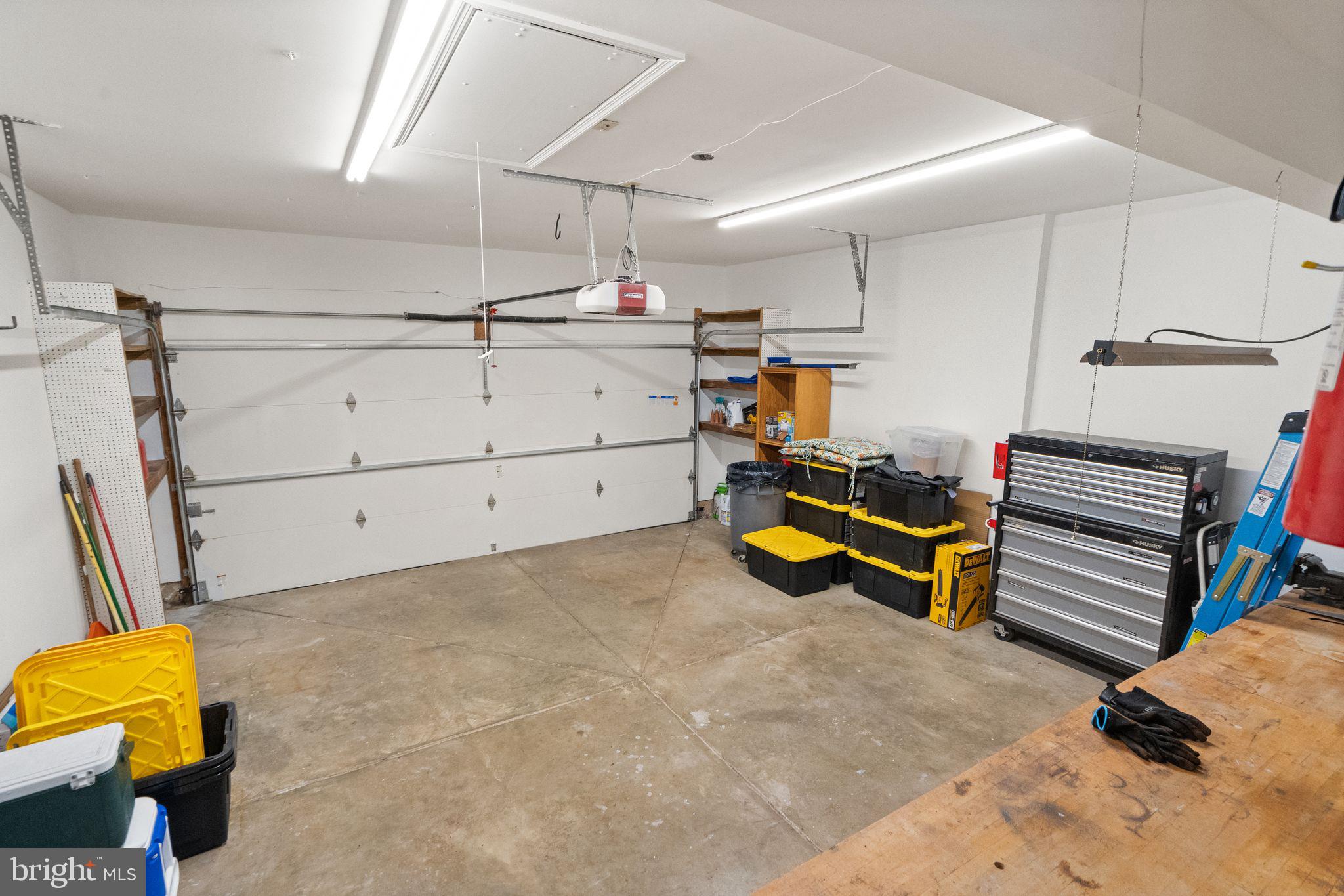 EXETER - Residential