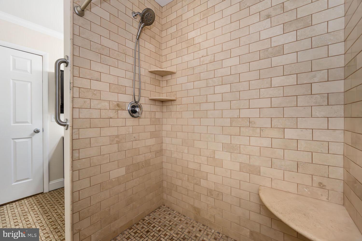 SOUTH BEECHWOOD - Residential