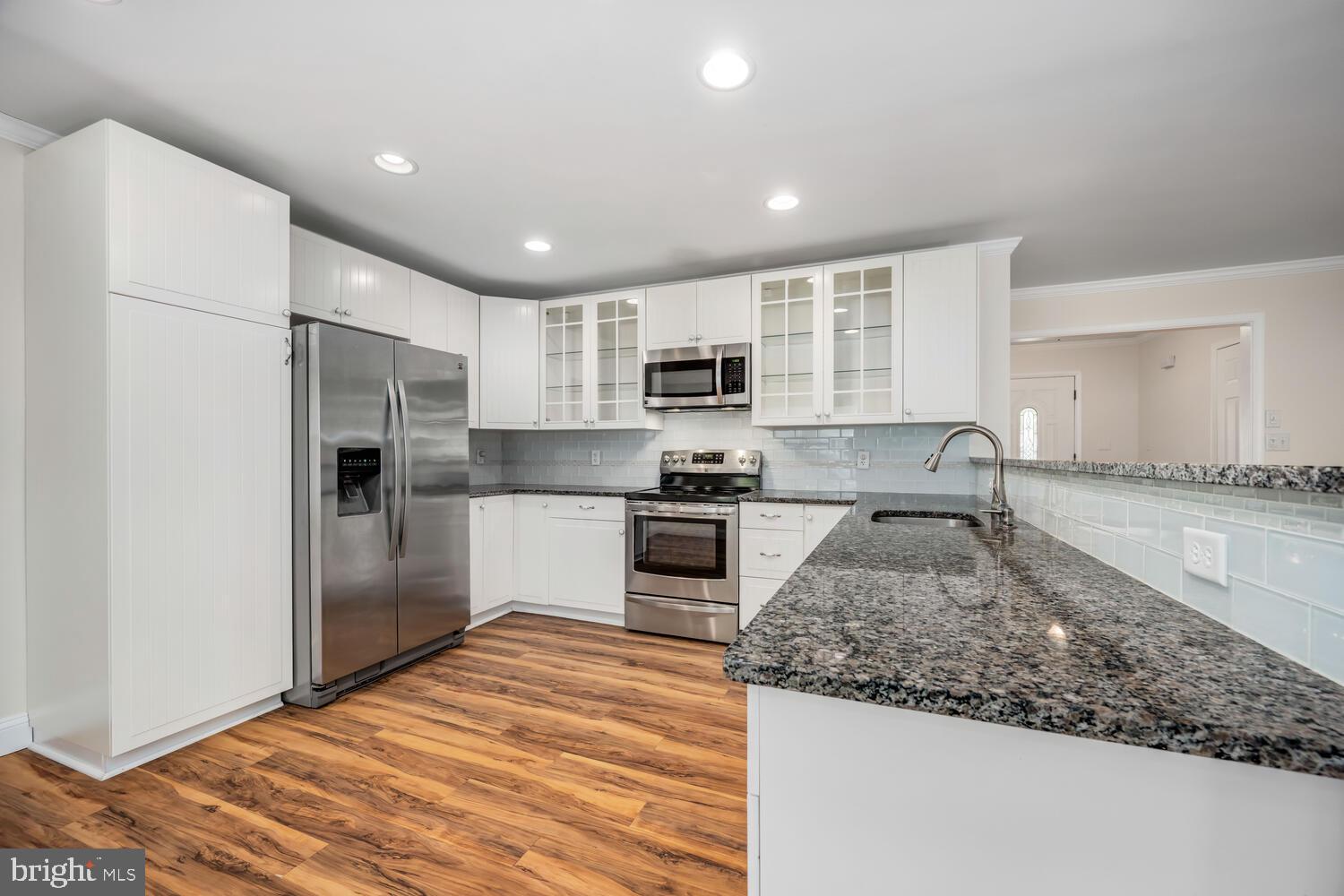 SOUTH BEECHWOOD - Residential