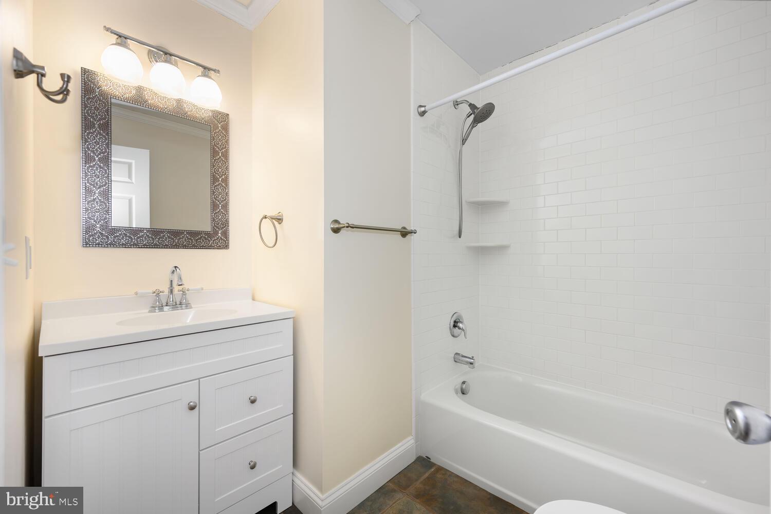 SOUTH BEECHWOOD - Residential