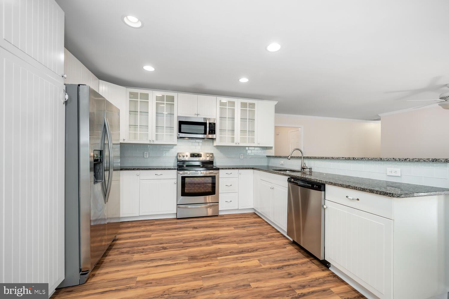 SOUTH BEECHWOOD - Residential