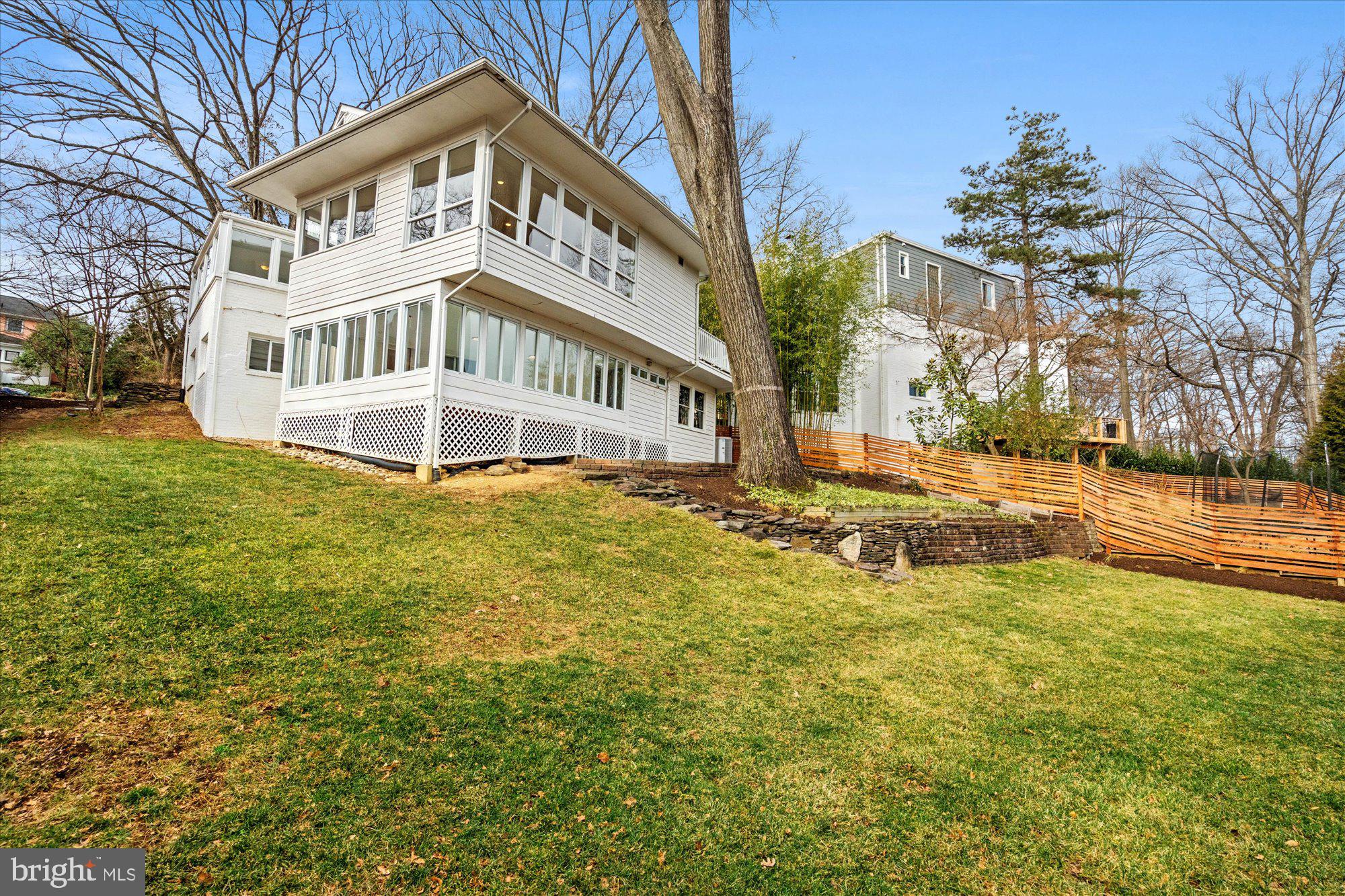 MONTICELLO PARK - Residential