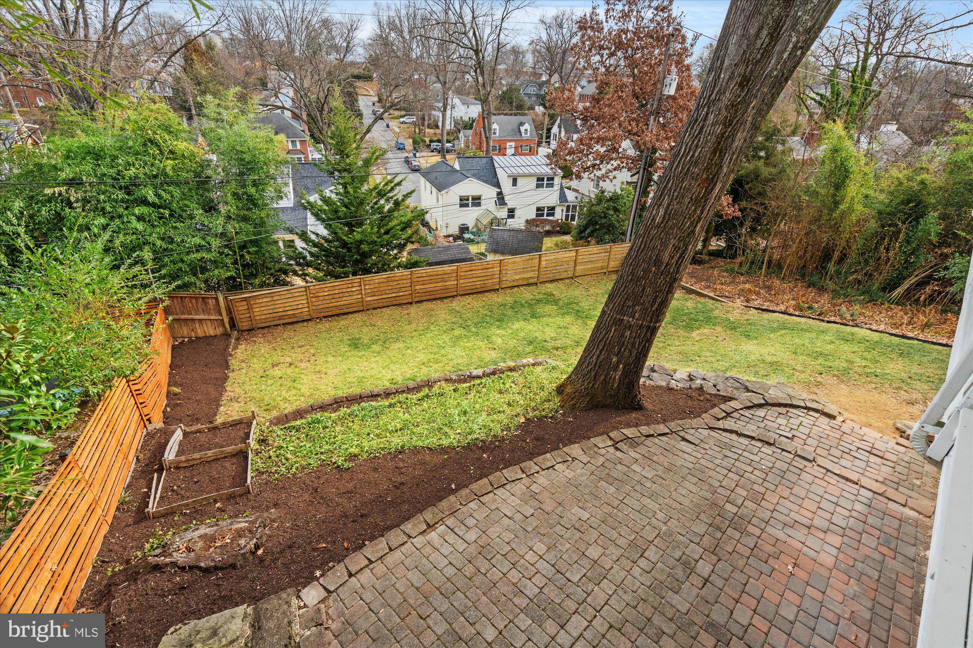 MONTICELLO PARK - Residential