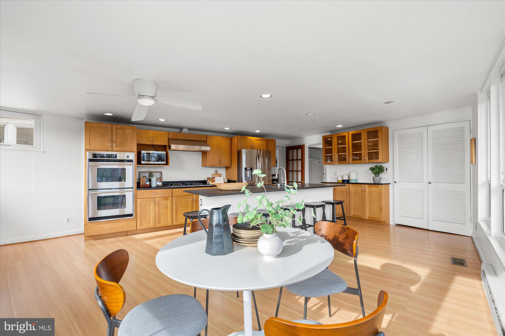 MONTICELLO PARK - Residential