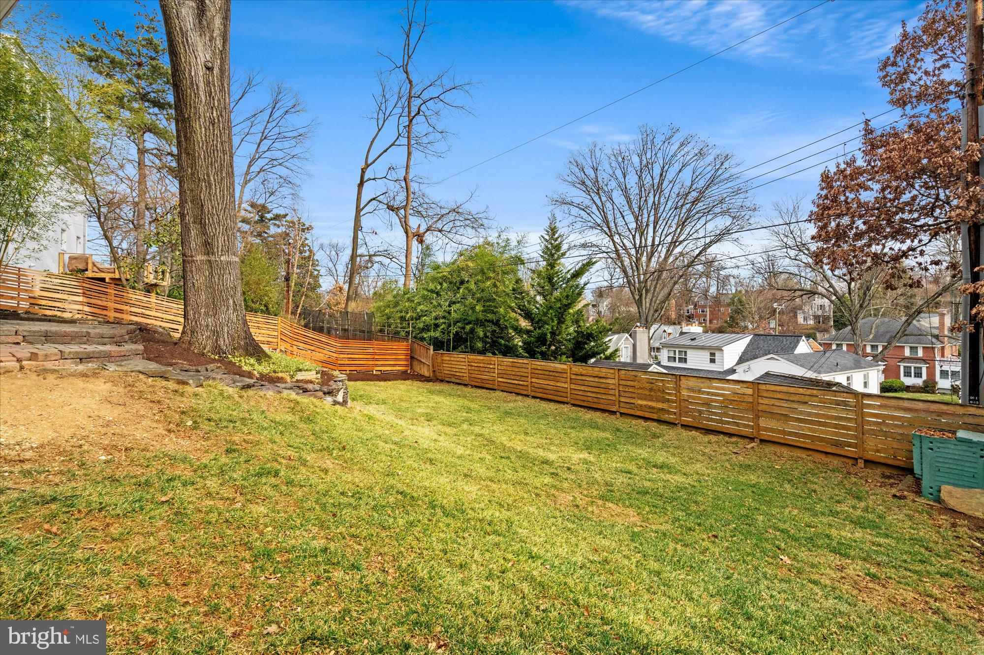 MONTICELLO PARK - Residential