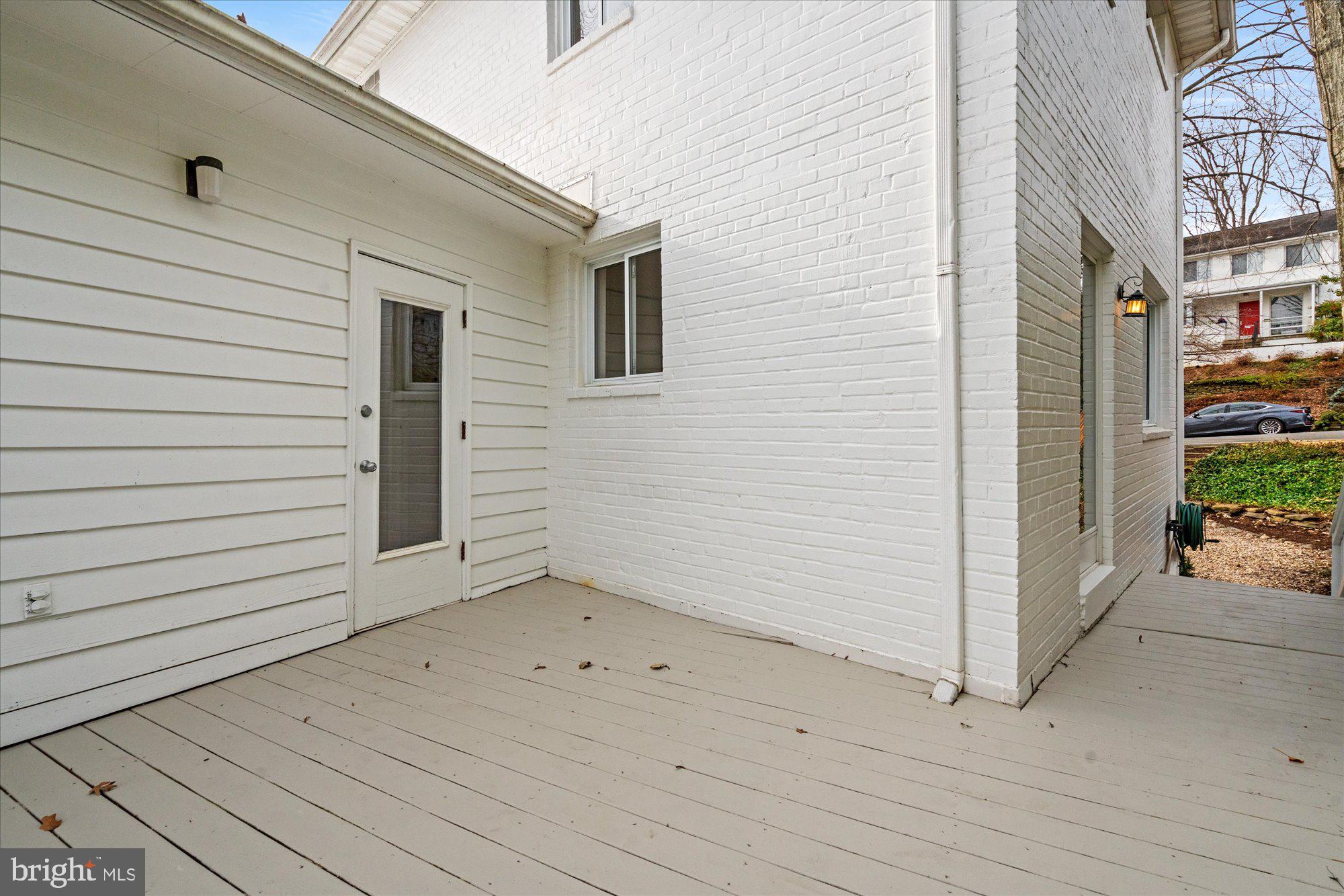 MONTICELLO PARK - Residential