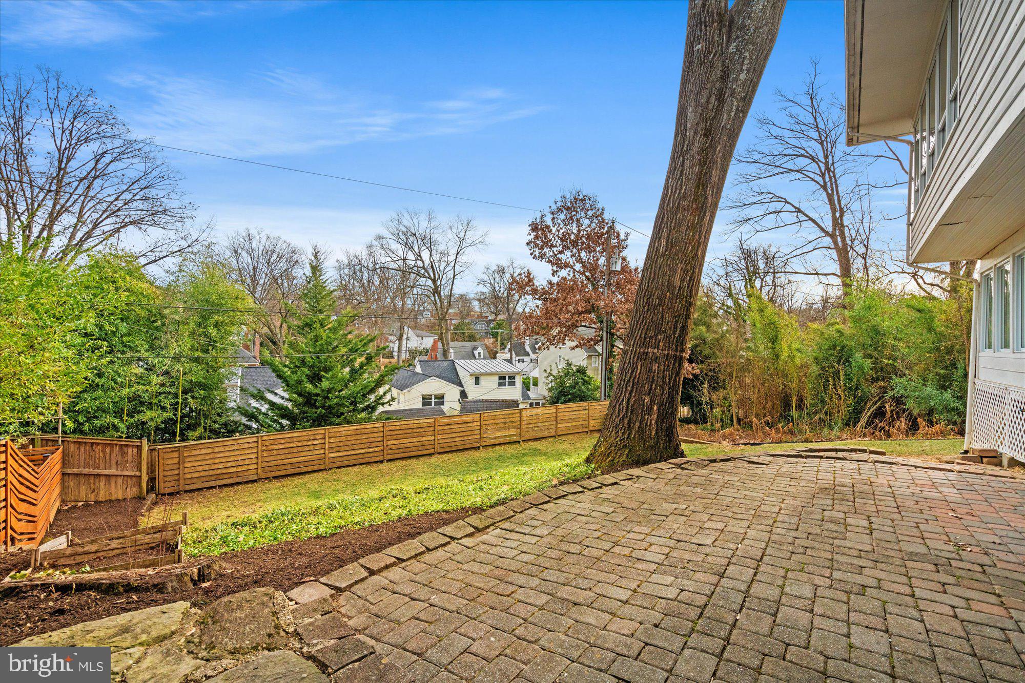 MONTICELLO PARK - Residential